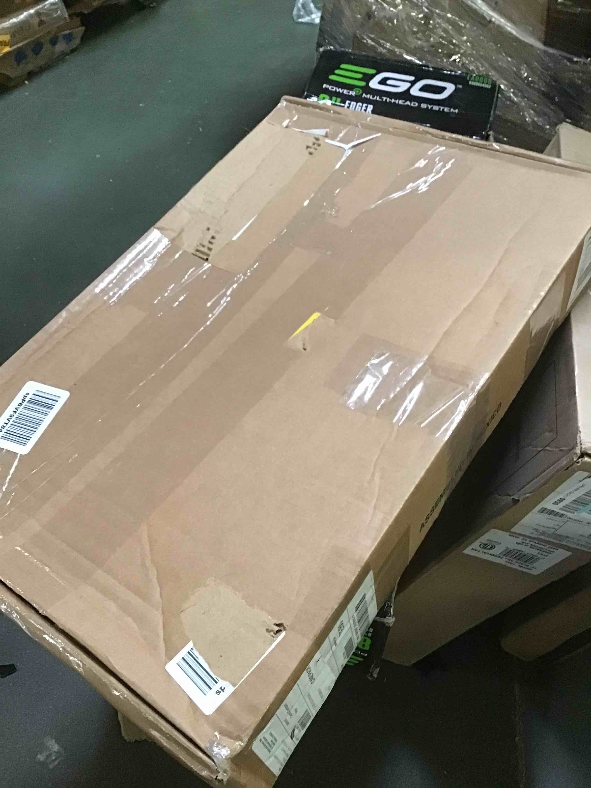 https://s3.amazonaws.com/lotting-images-prod/bidfta/RED5233384_1694543733112.jpeg