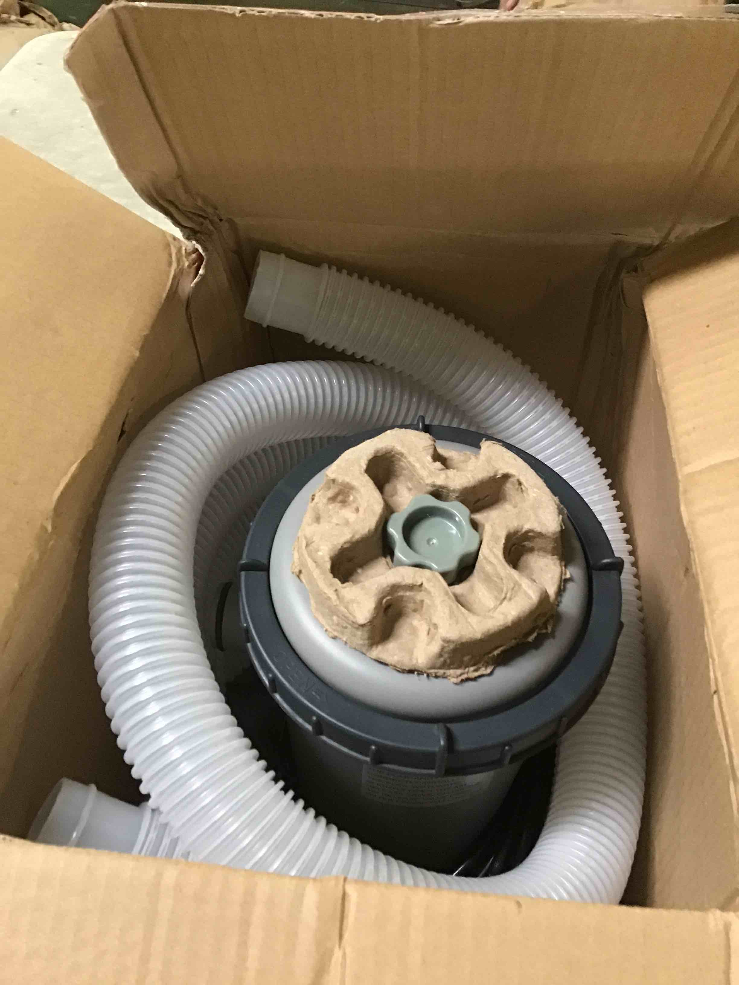https://s3.amazonaws.com/lotting-images-prod/bidfta/RED5233416_1694549105485.jpeg