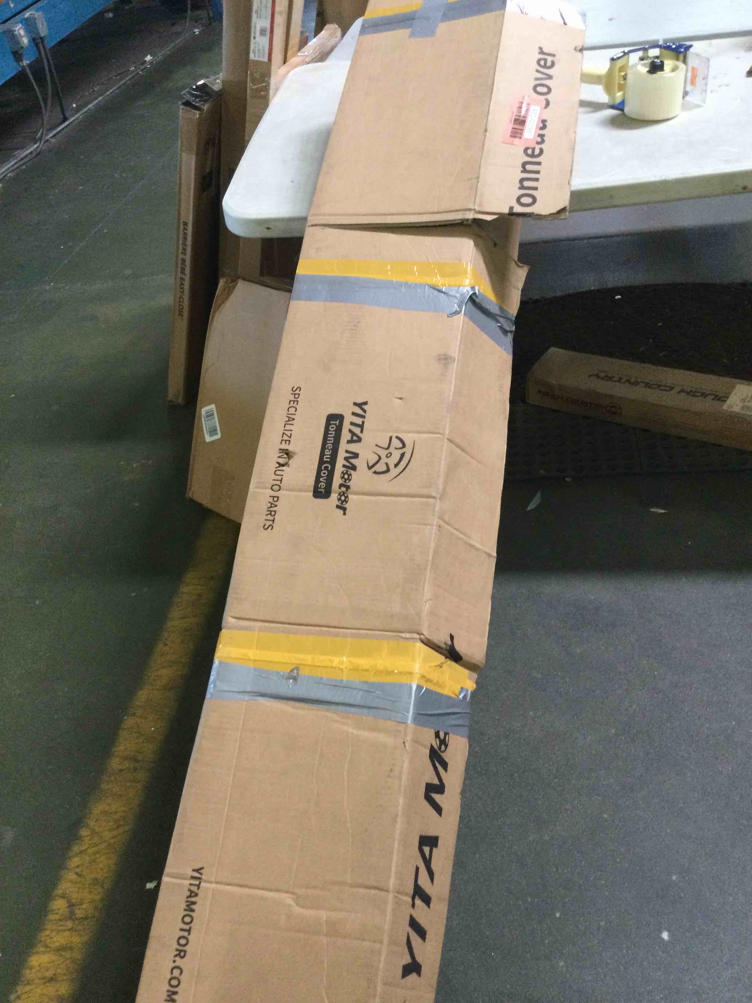 https://s3.amazonaws.com/lotting-images-prod/bidfta/RED5233684_1694798159698.jpeg