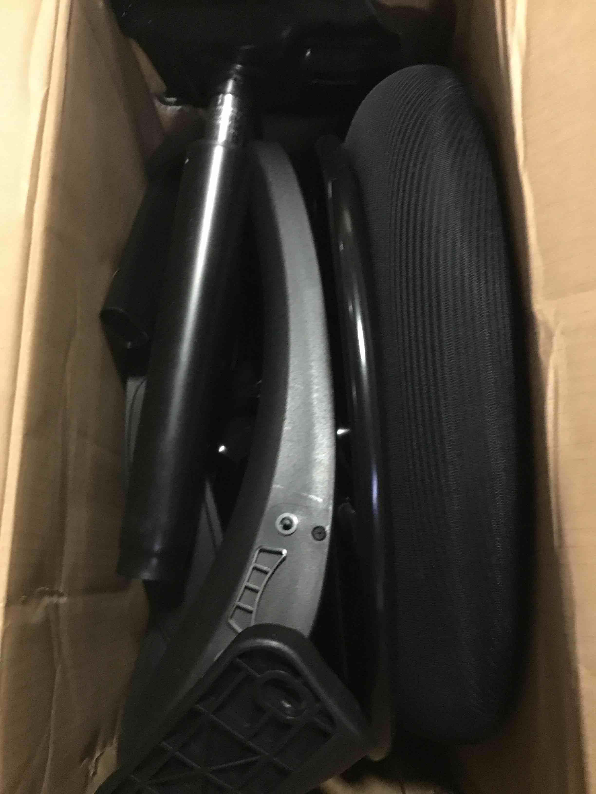 https://s3.amazonaws.com/lotting-images-prod/bidfta/RED5235730_1694175142720.jpeg