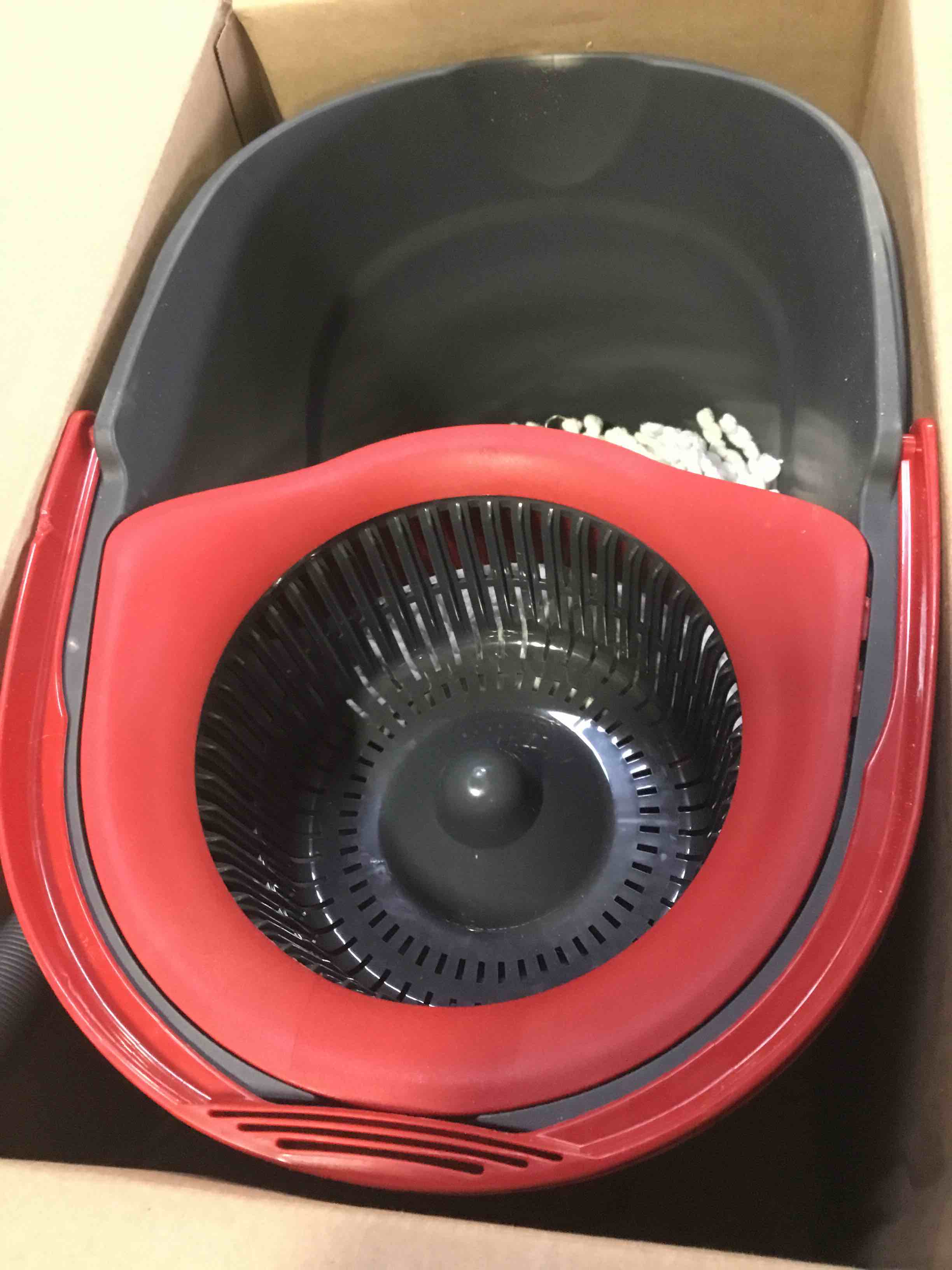 https://s3.amazonaws.com/lotting-images-prod/bidfta/RED5235755_1694180750357.jpeg