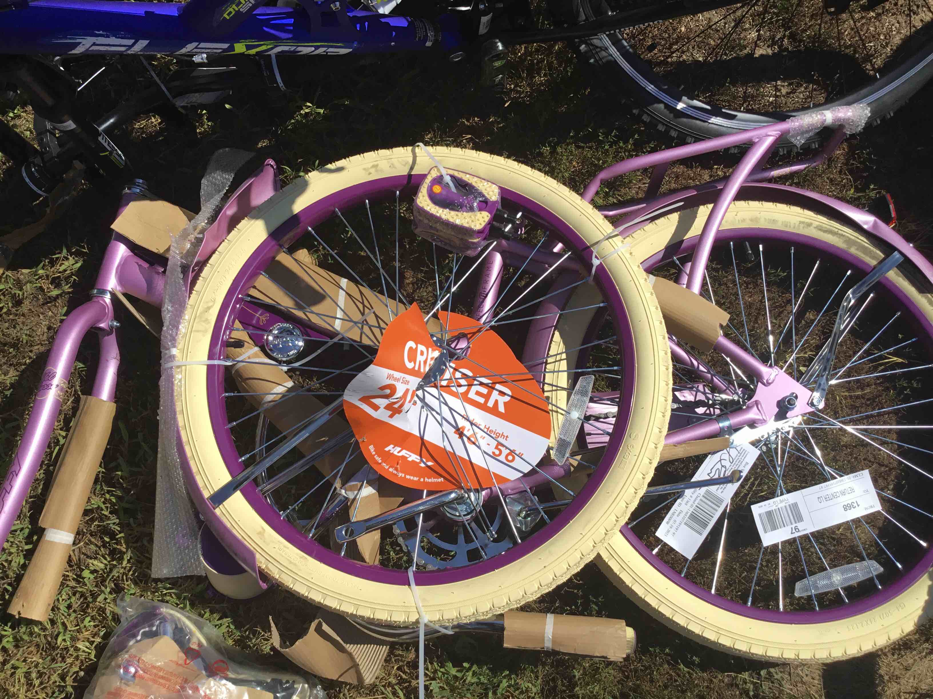 huffy nel lusso classic cruiser bike purple