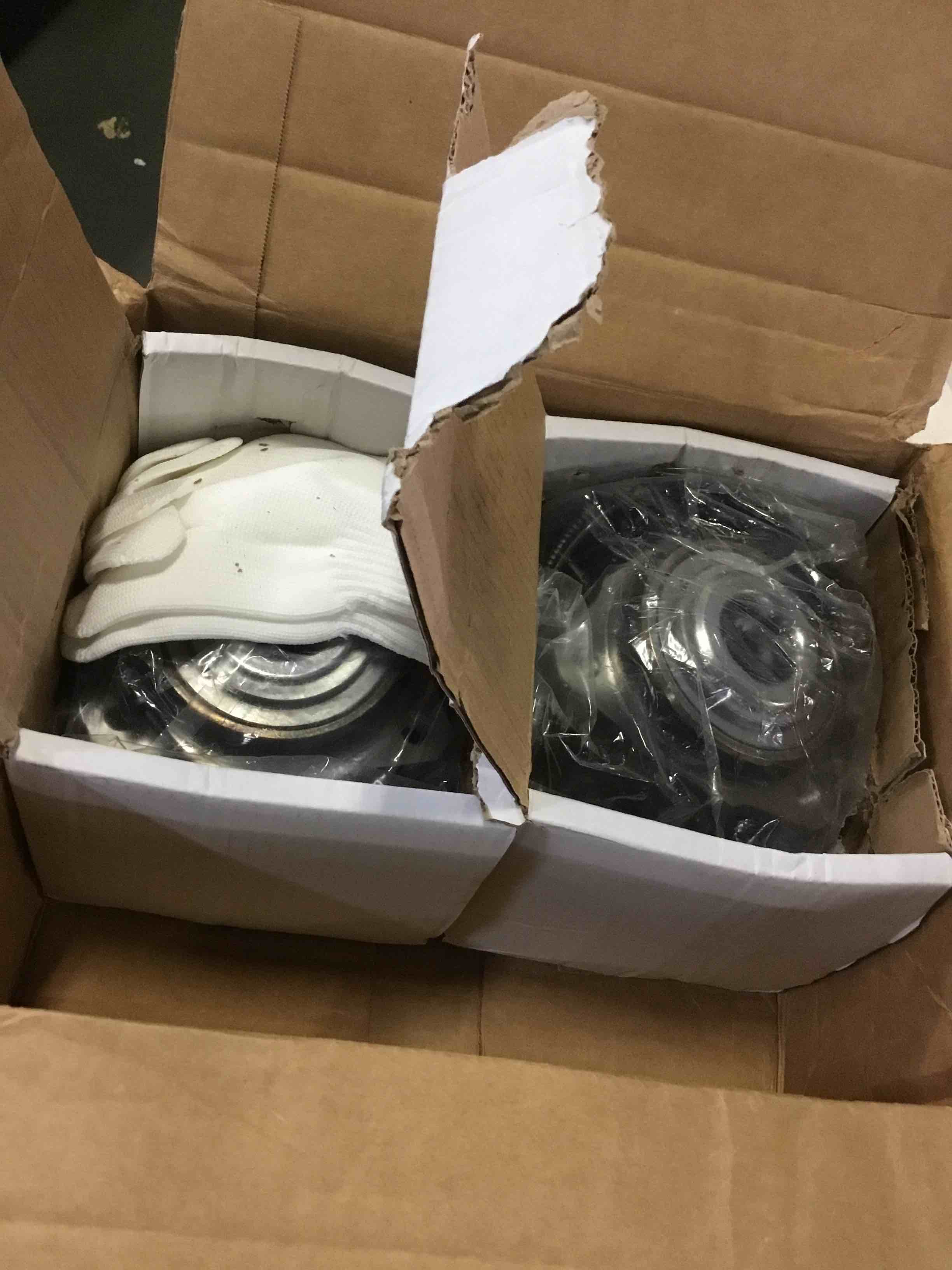 https://s3.amazonaws.com/lotting-images-prod/bidfta/RED5241624_1690820748368.jpeg