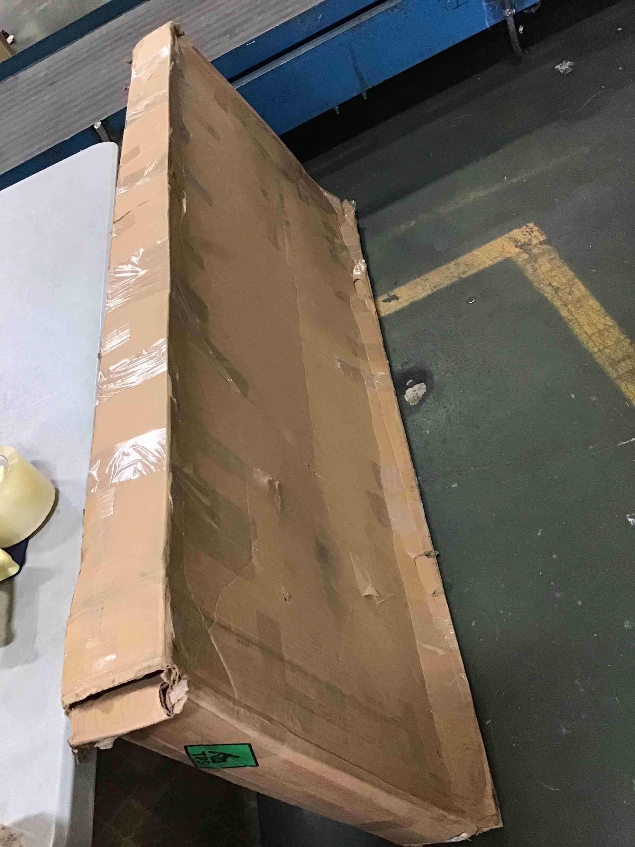 https://s3.amazonaws.com/lotting-images-prod/bidfta/RED5241955_1691005212319.jpeg