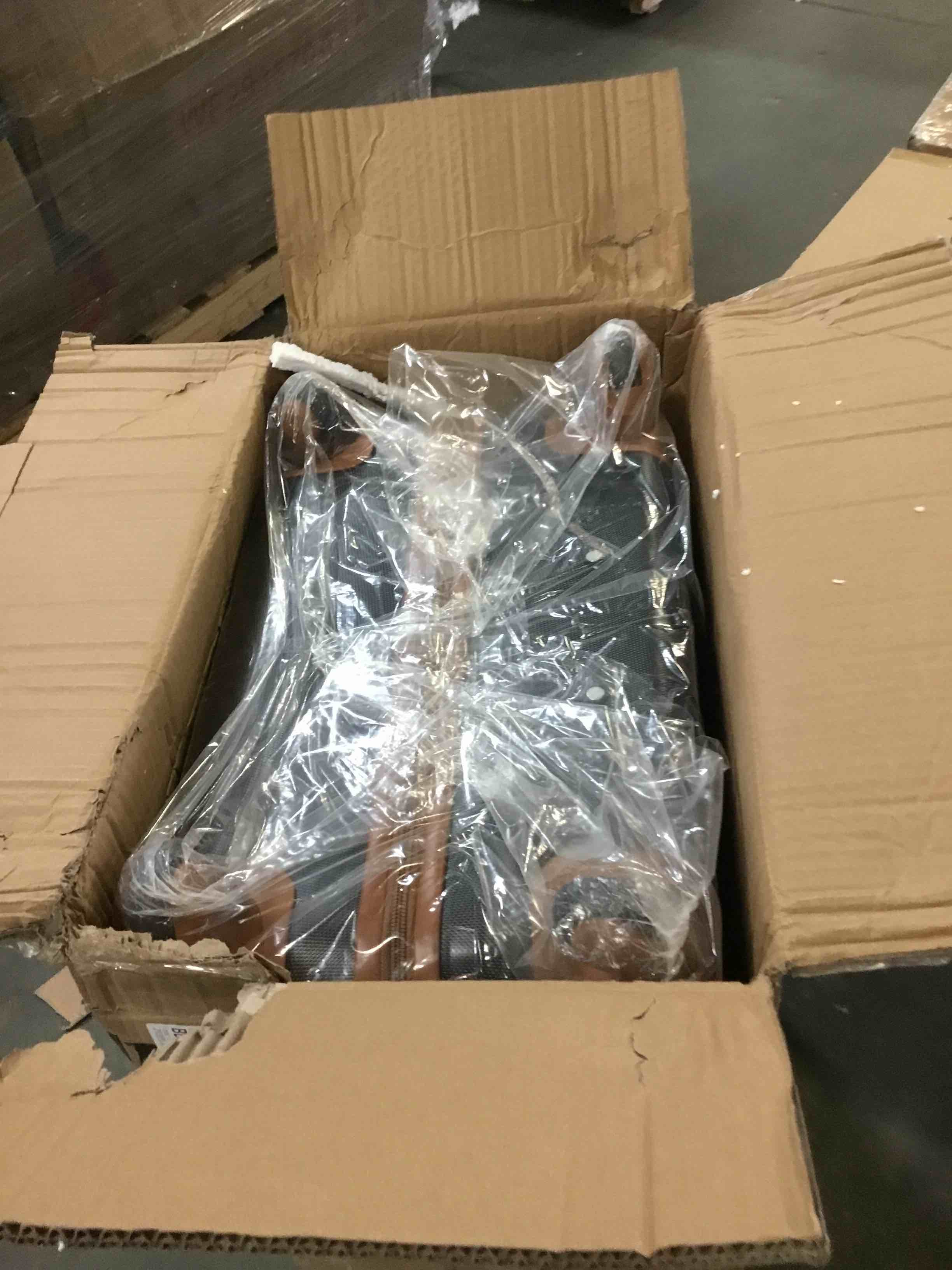 https://s3.amazonaws.com/lotting-images-prod/bidfta/RED5242375_1691432084546.jpeg