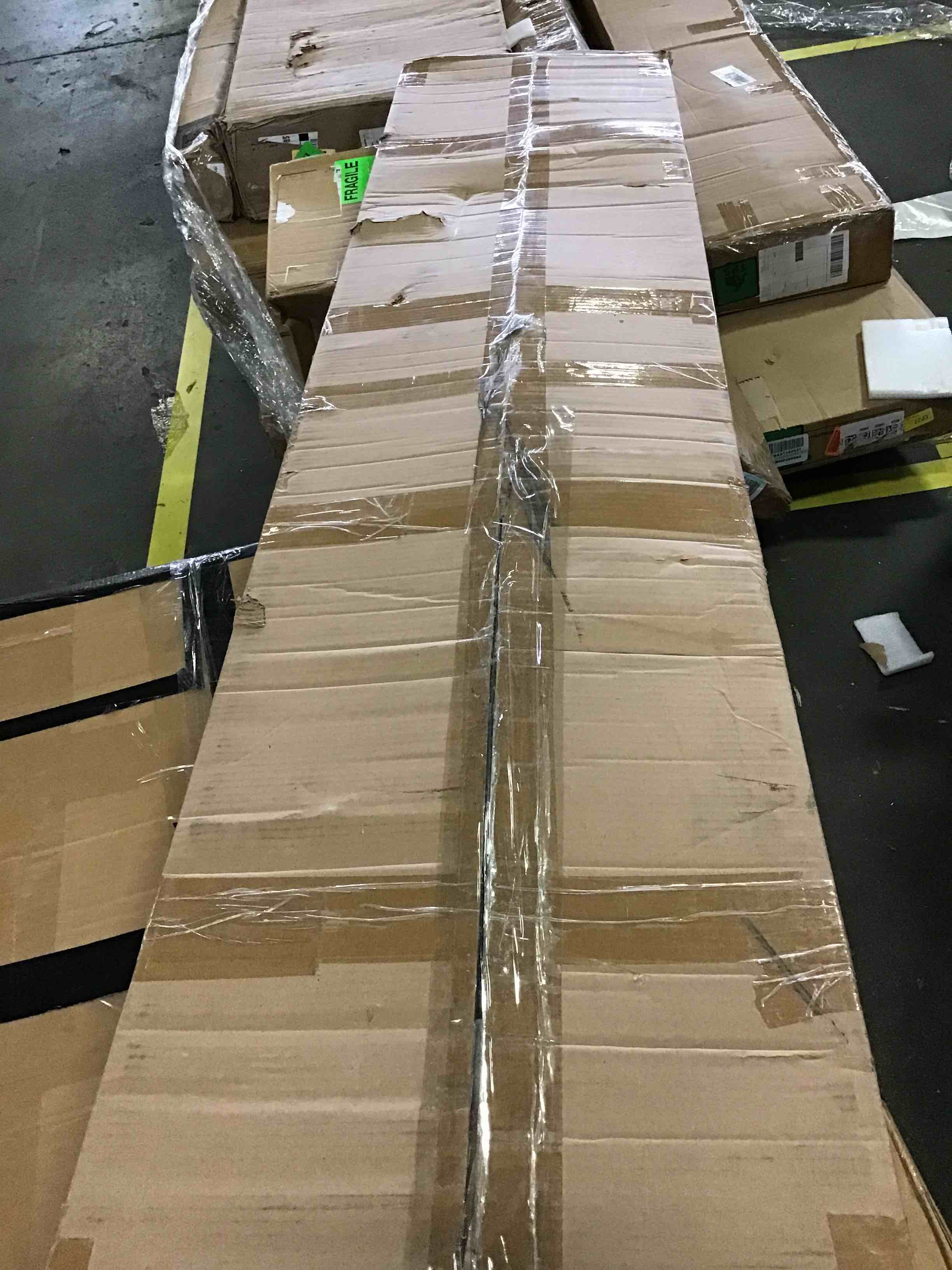 https://s3.amazonaws.com/lotting-images-prod/bidfta/RED5242509_1691784354501.jpeg