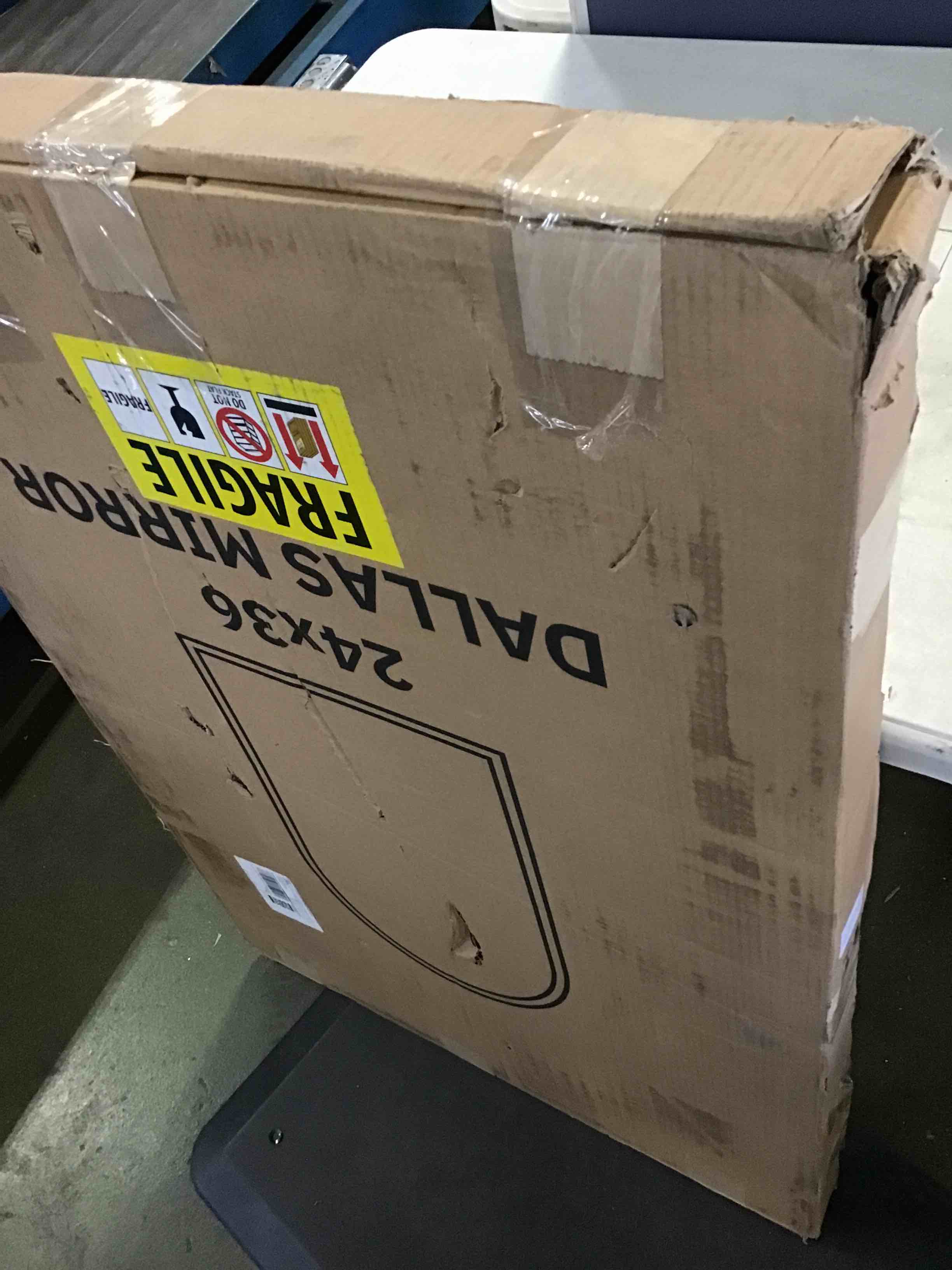 https://s3.amazonaws.com/lotting-images-prod/bidfta/RED5242770_1692130111778.jpeg