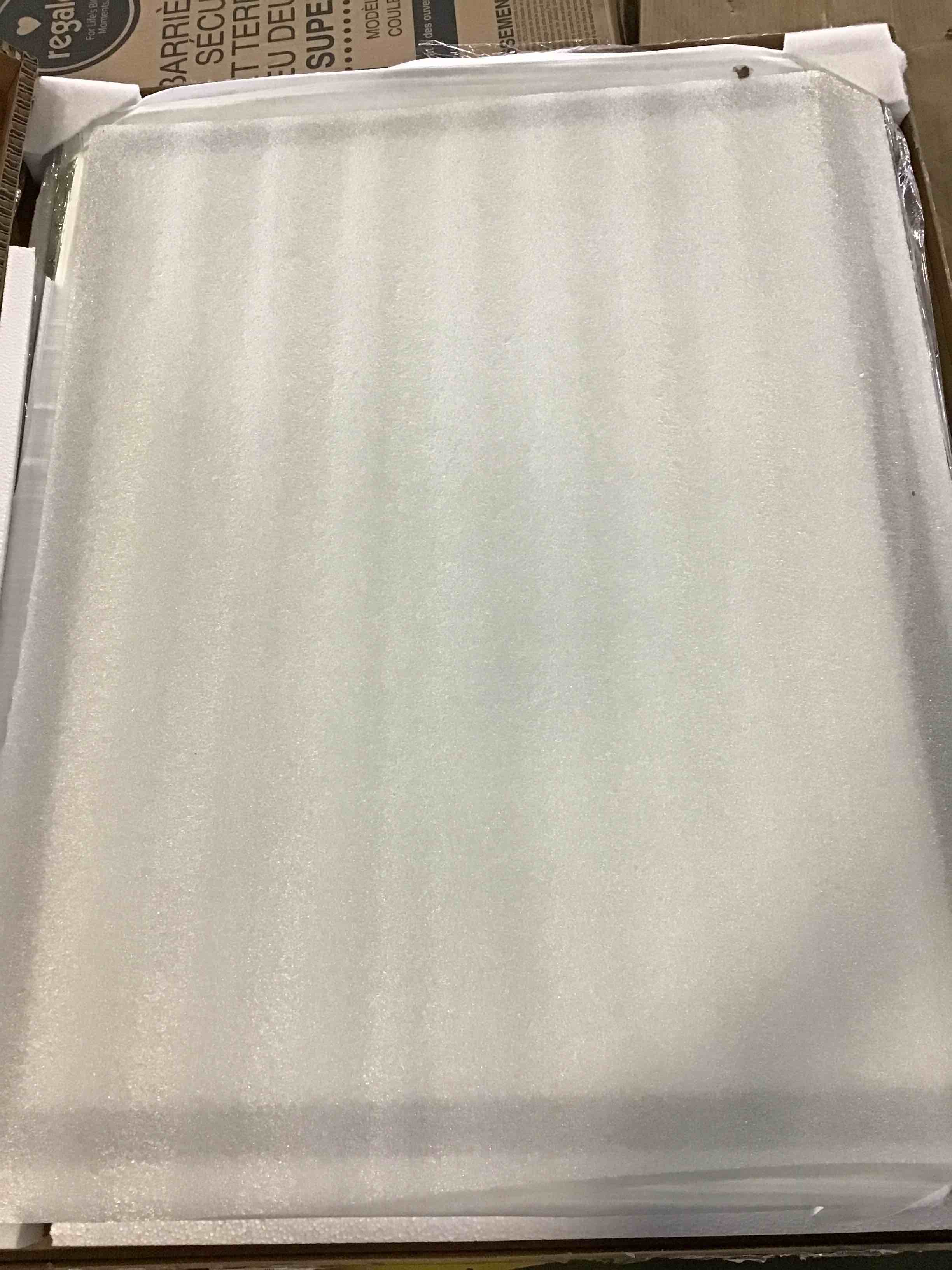 https://s3.amazonaws.com/lotting-images-prod/bidfta/RED5242771_1692130363518.jpeg