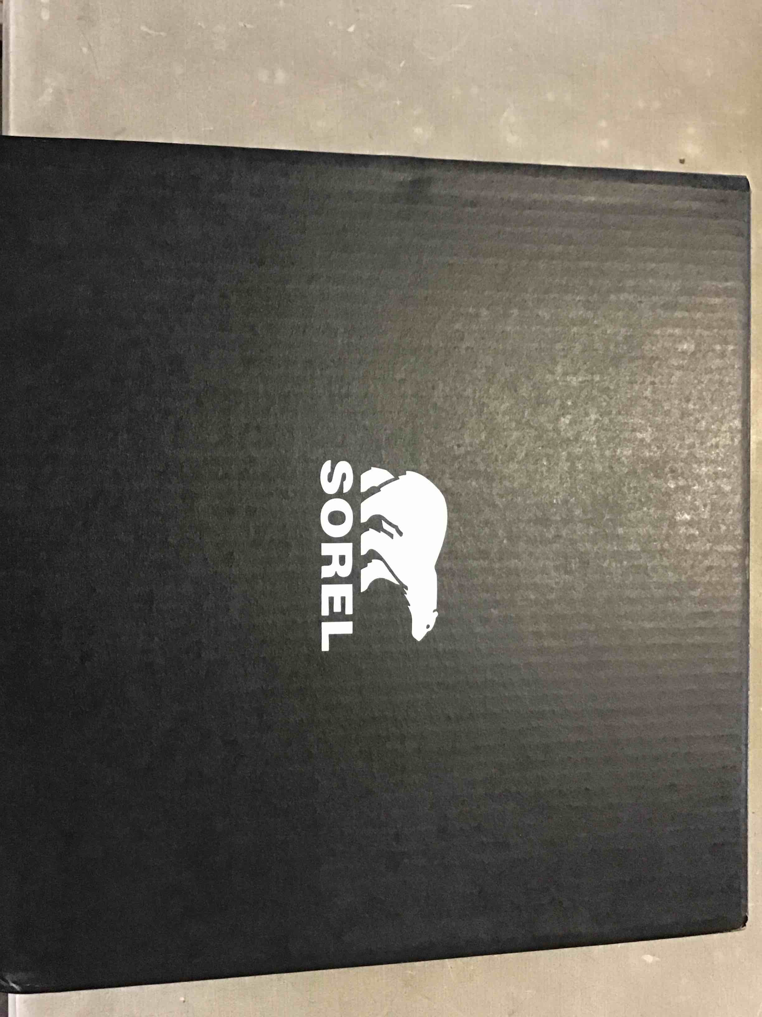 https://s3.amazonaws.com/lotting-images-prod/bidfta/RED5245648_1691690039456.jpeg
