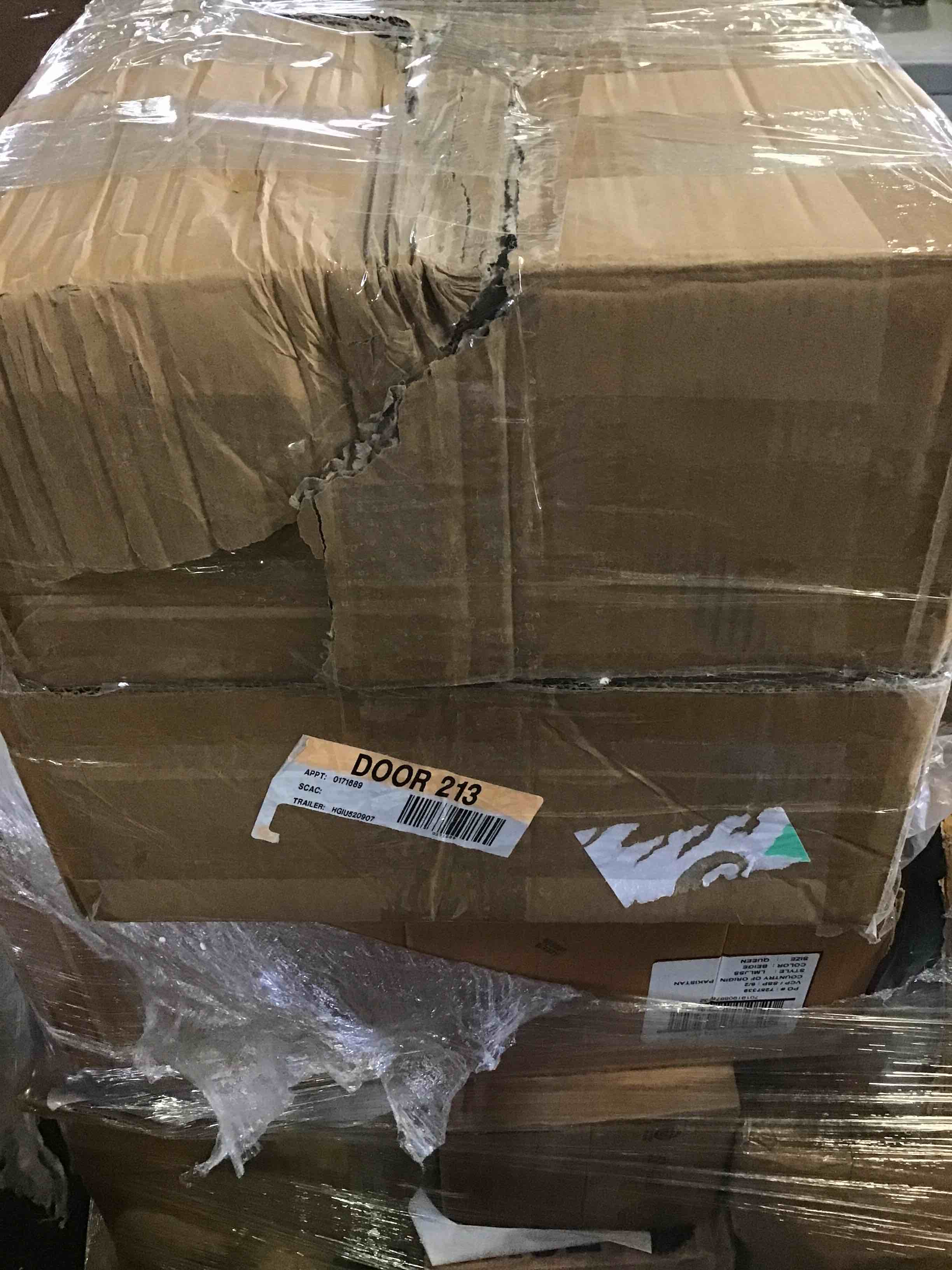 https://s3.amazonaws.com/lotting-images-prod/bidfta/RED5245800_1691775967733.jpeg