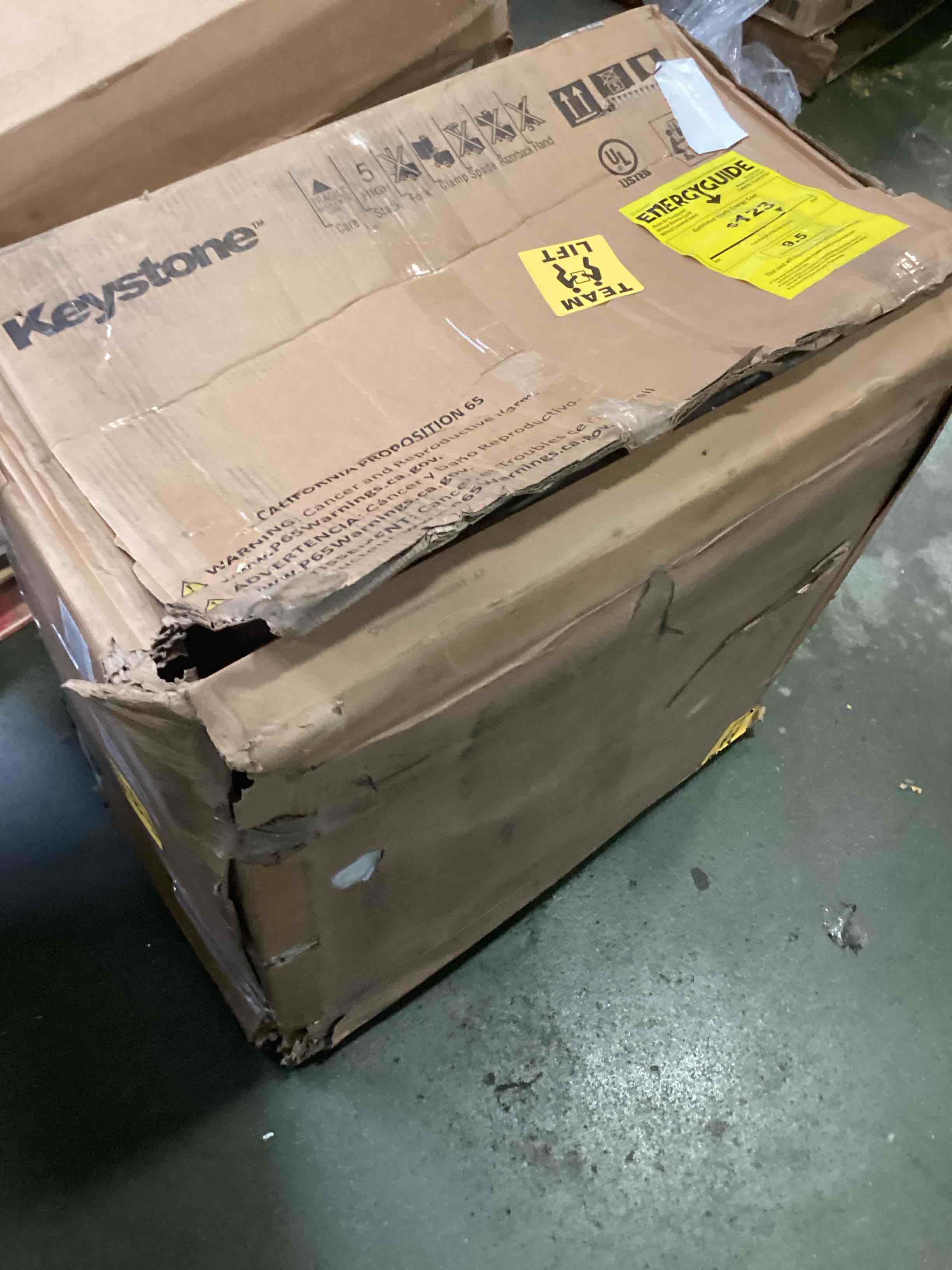 https://s3.amazonaws.com/lotting-images-prod/bidfta/RED5249304_1691419948796.jpeg