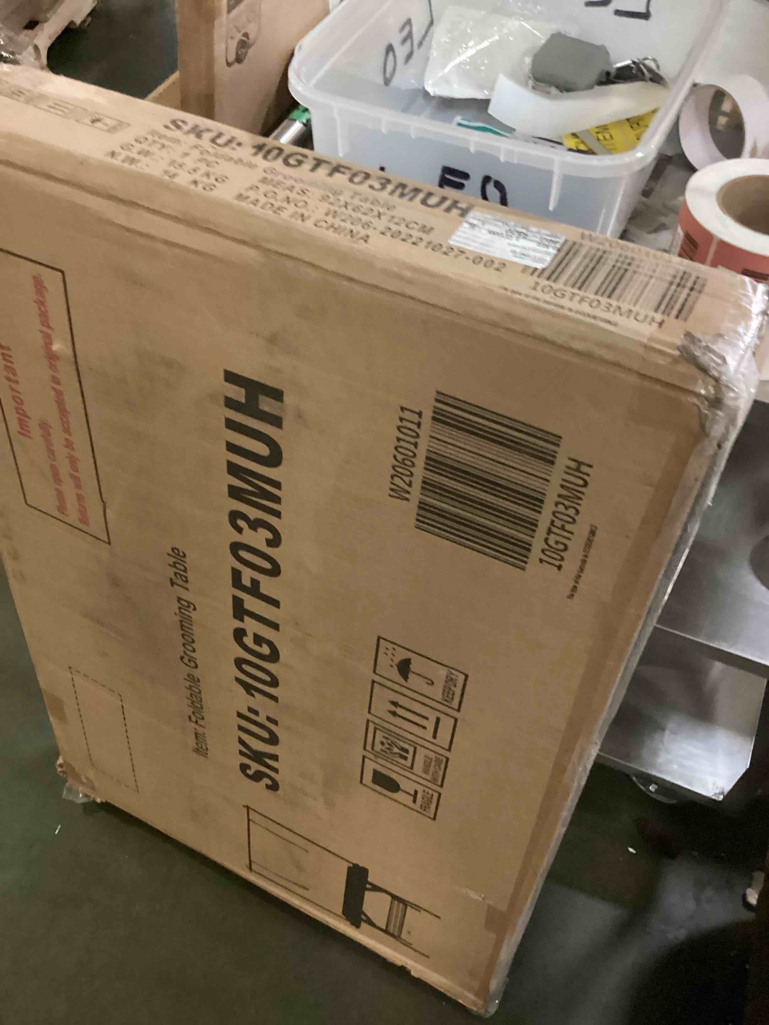https://s3.amazonaws.com/lotting-images-prod/bidfta/RED5249568_1691524484831.jpeg