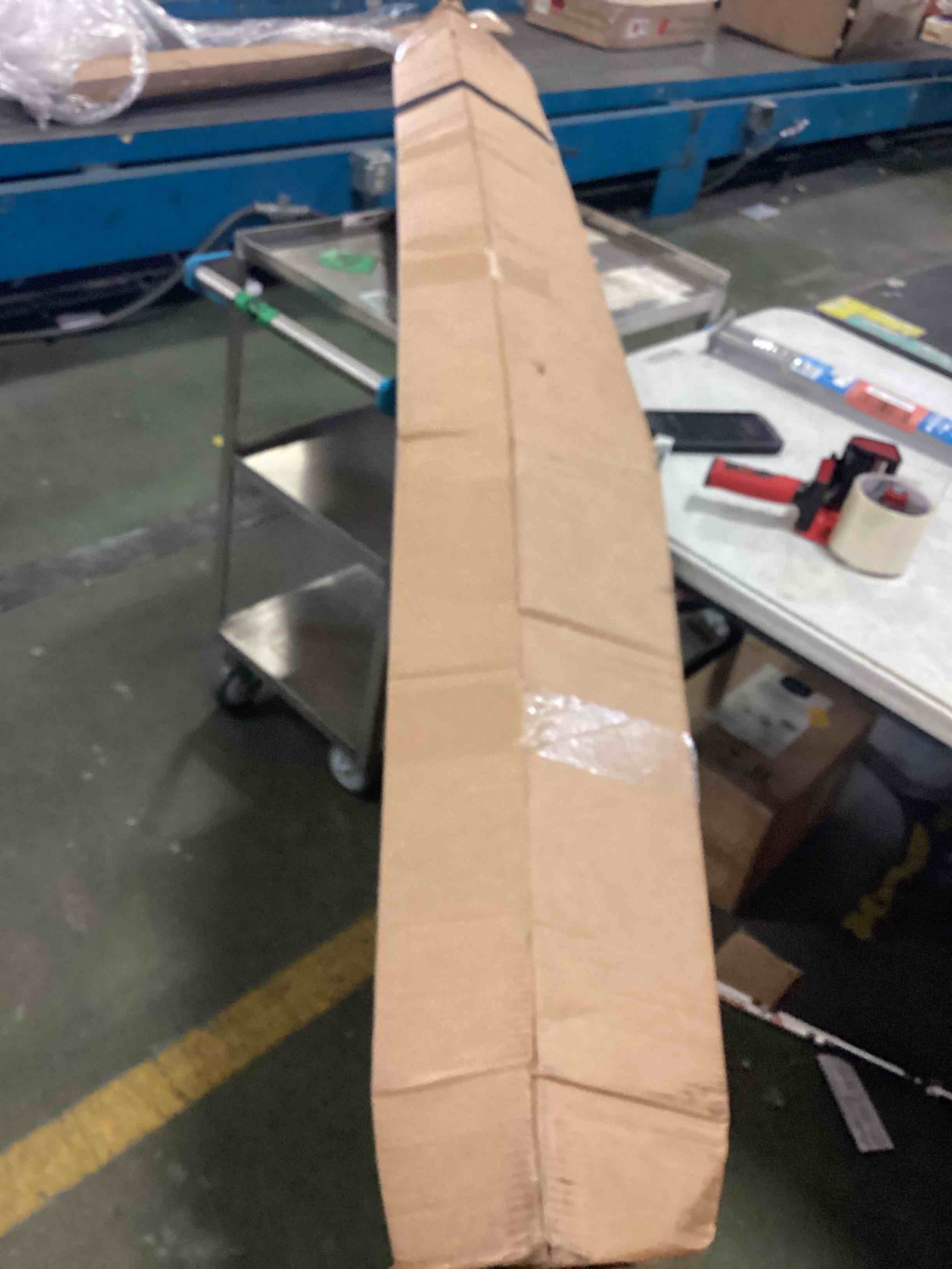 https://s3.amazonaws.com/lotting-images-prod/bidfta/RED5249771_1691610014065.jpeg