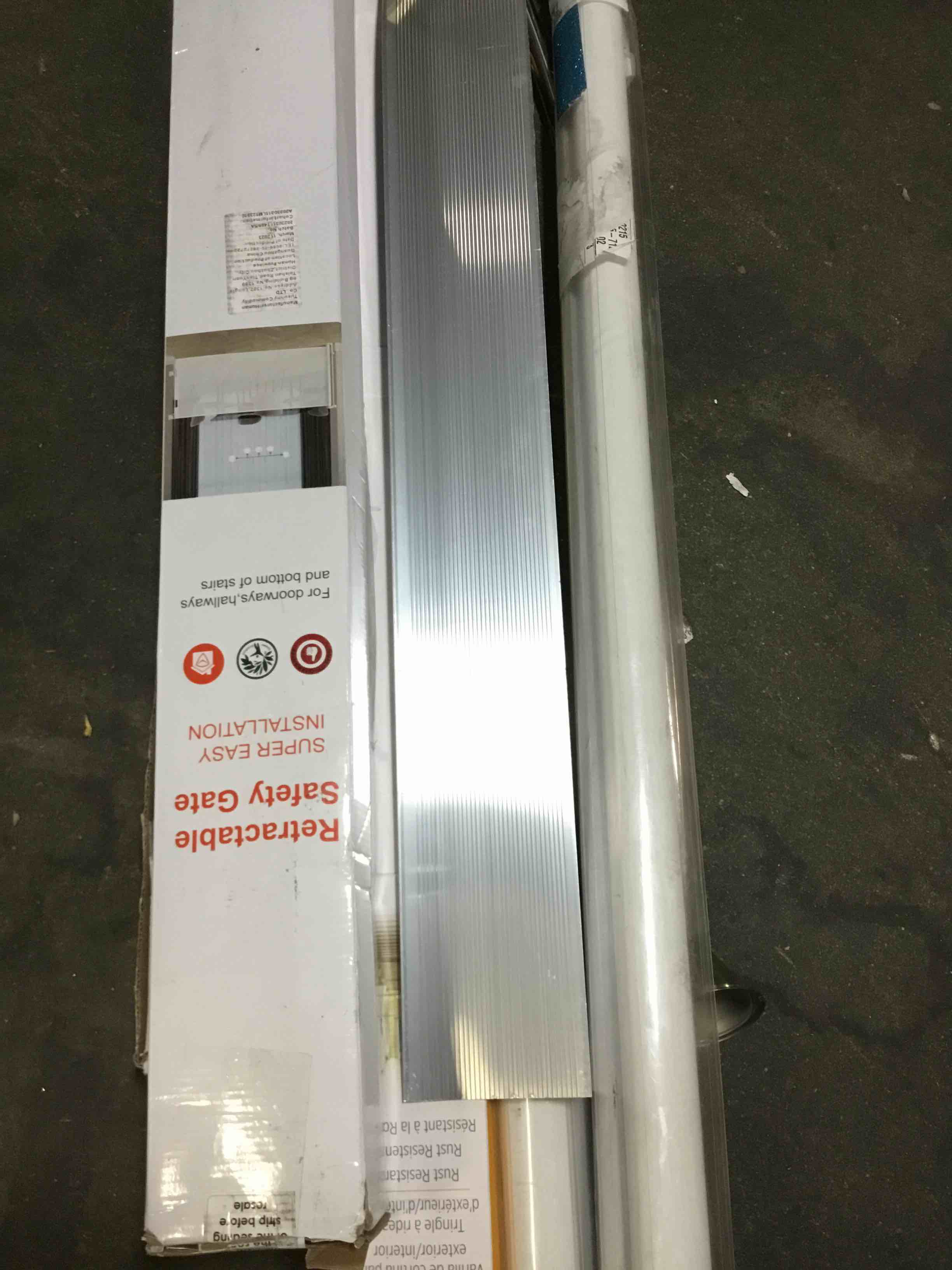 https://s3.amazonaws.com/lotting-images-prod/bidfta/RED5250754_1690385333017.jpeg