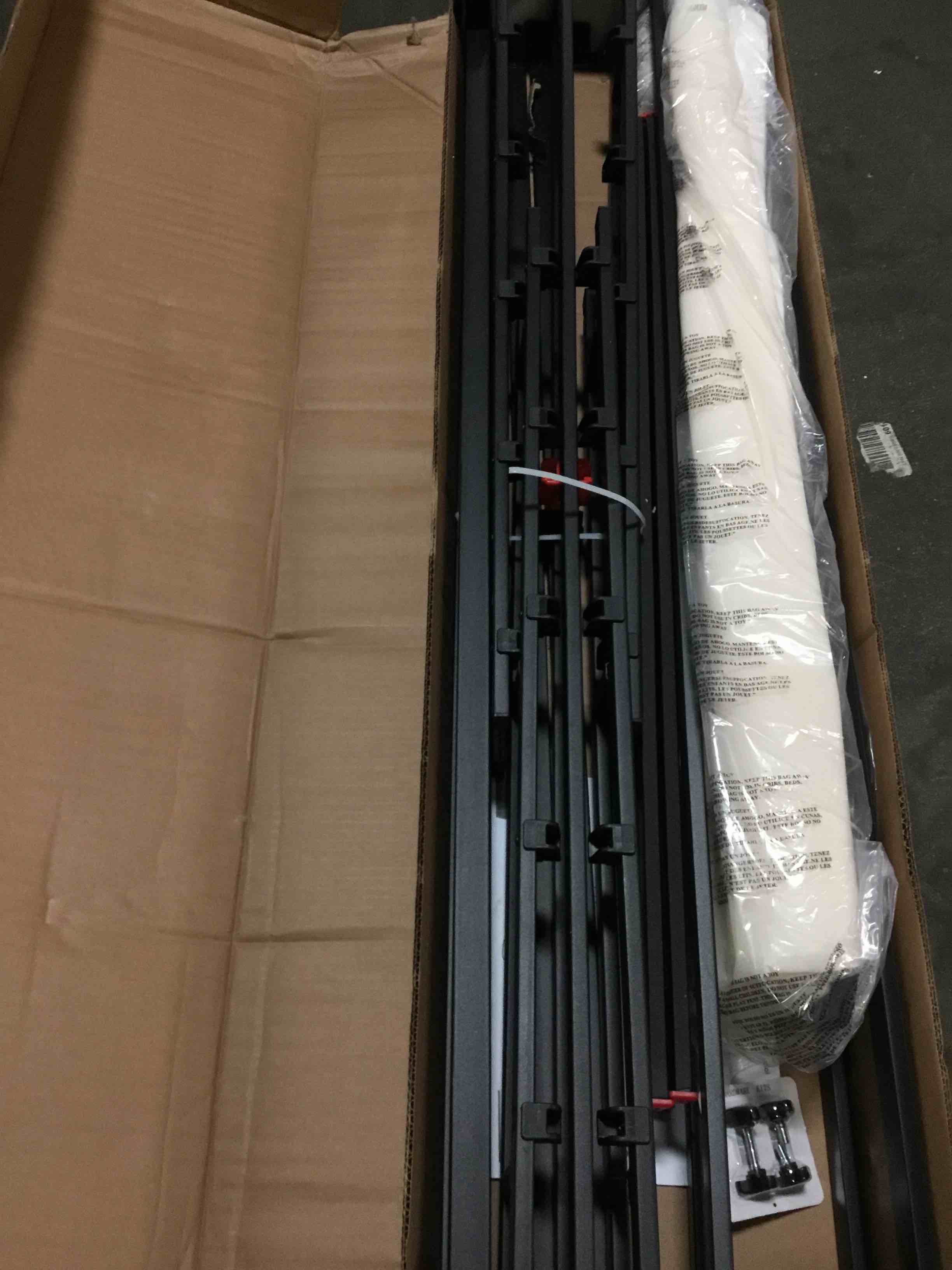 https://s3.amazonaws.com/lotting-images-prod/bidfta/RED5250785_1690396308890.jpeg