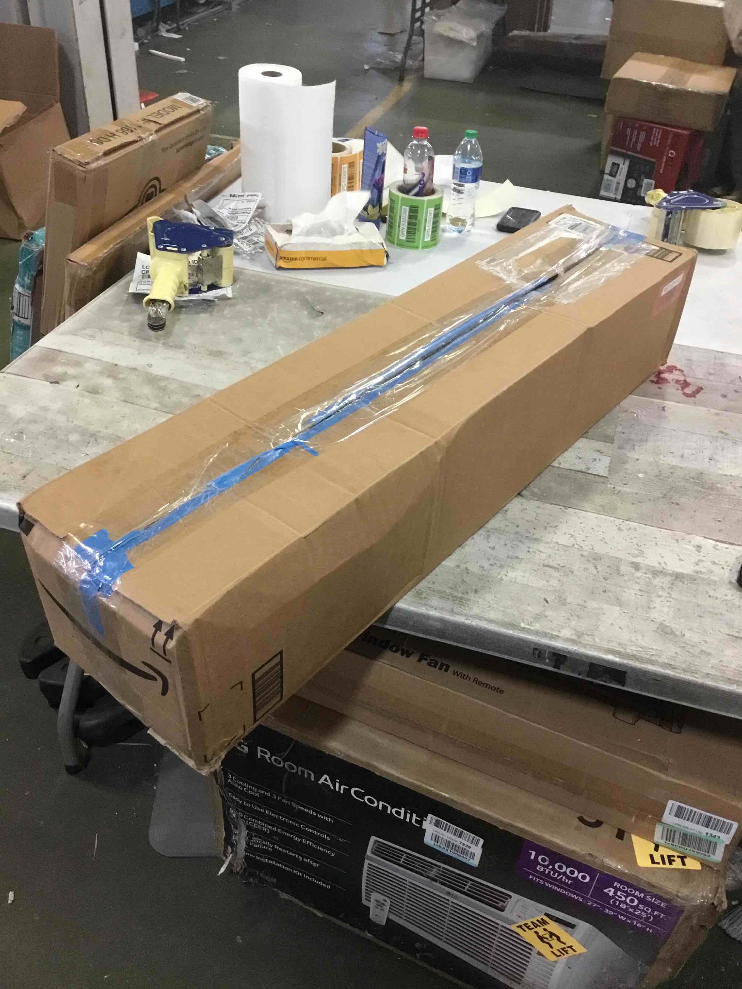 https://s3.amazonaws.com/lotting-images-prod/bidfta/RED5251107_1690998970693.jpeg