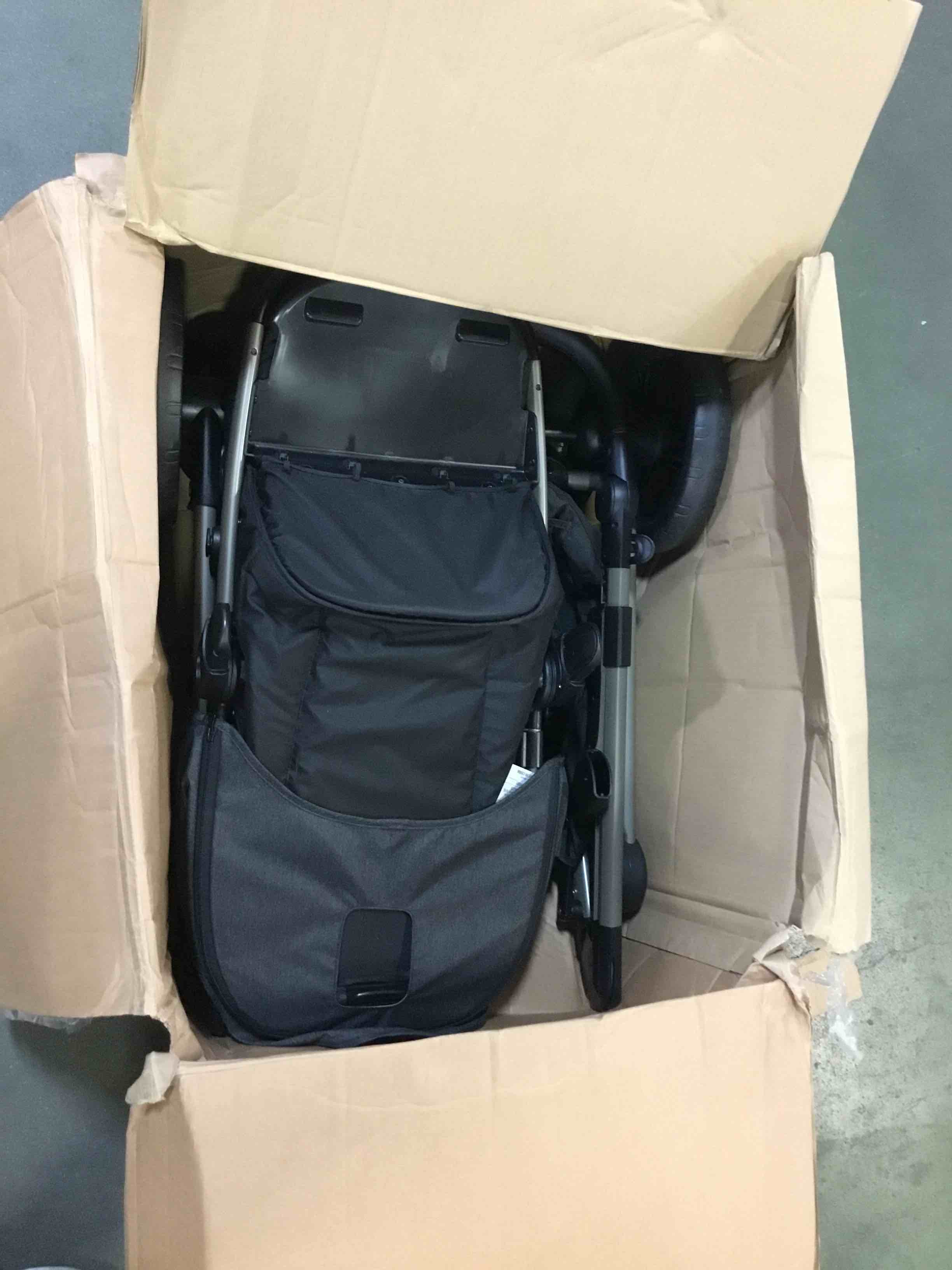 https://s3.amazonaws.com/lotting-images-prod/bidfta/RED5251121_1691004765894.jpeg