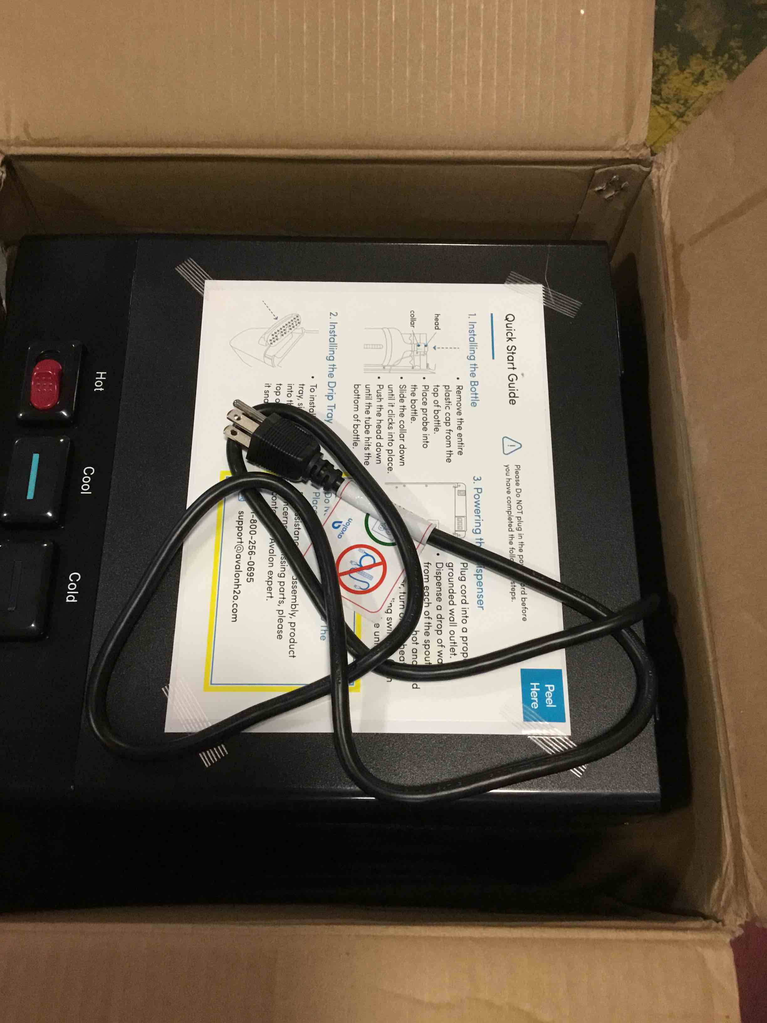 https://s3.amazonaws.com/lotting-images-prod/bidfta/RED5251346_1691492802132.jpeg