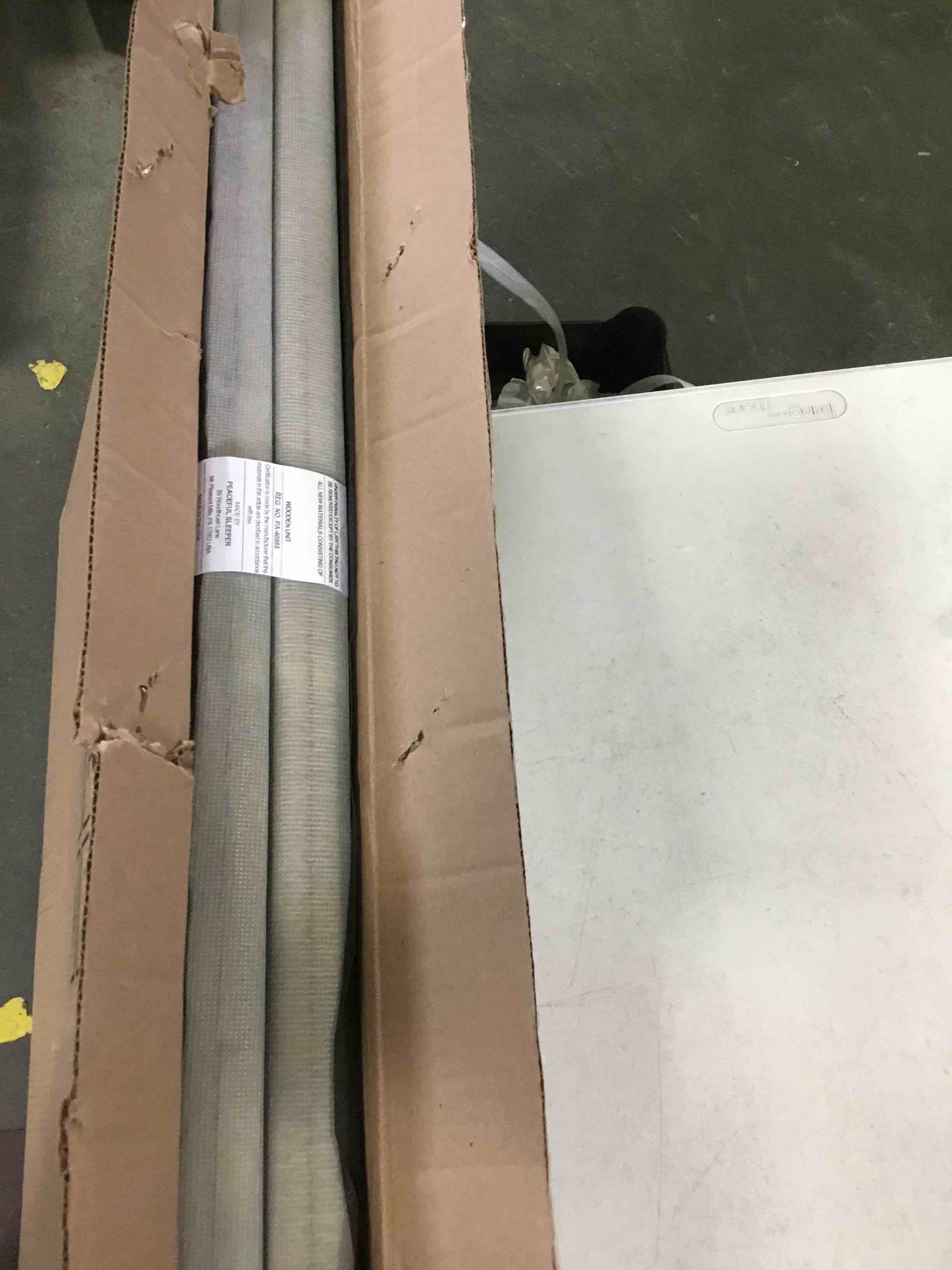 https://s3.amazonaws.com/lotting-images-prod/bidfta/RED5251478_1691517230123.jpeg