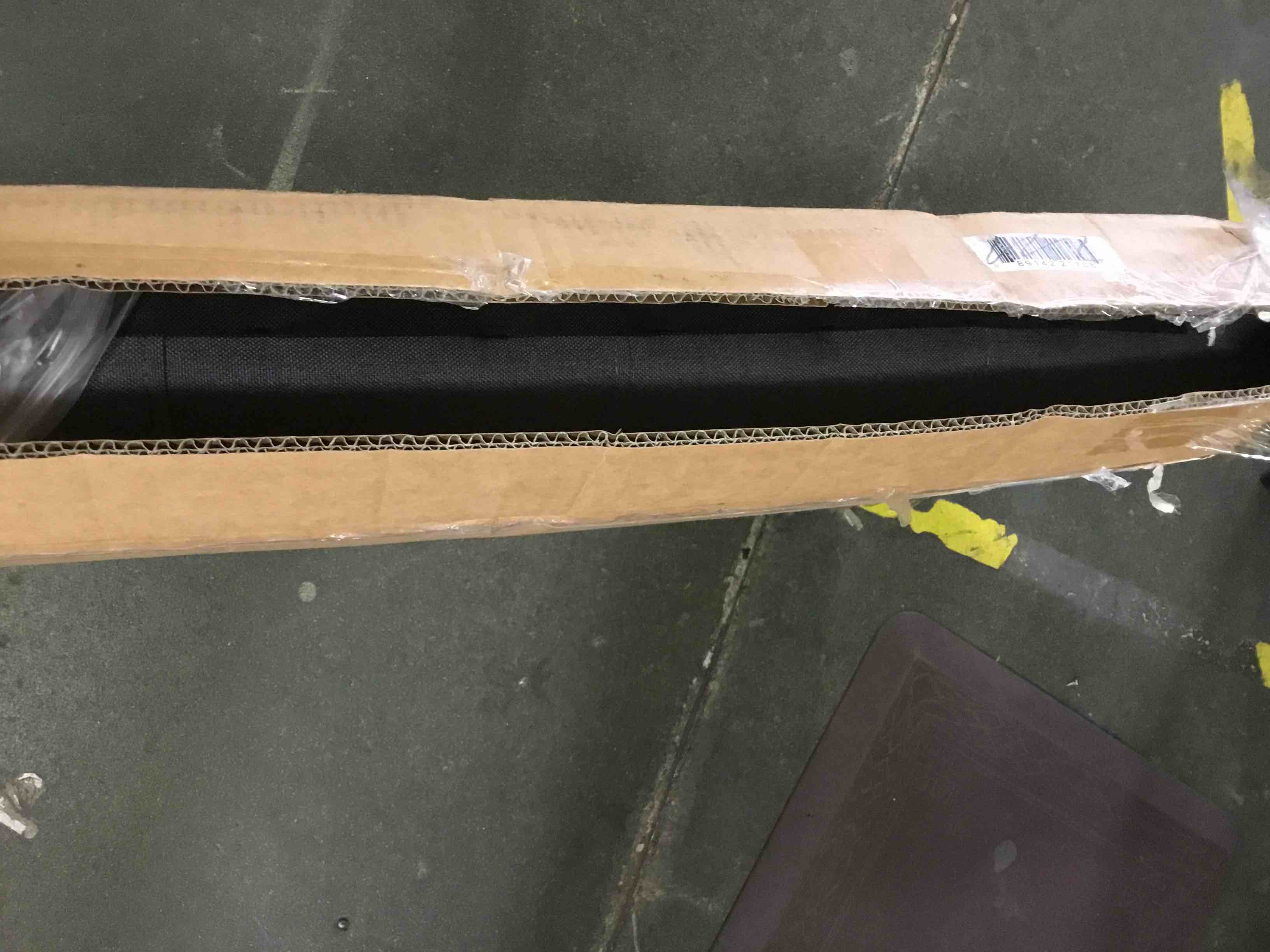 https://s3.amazonaws.com/lotting-images-prod/bidfta/RED5251497_1691522409054.jpeg