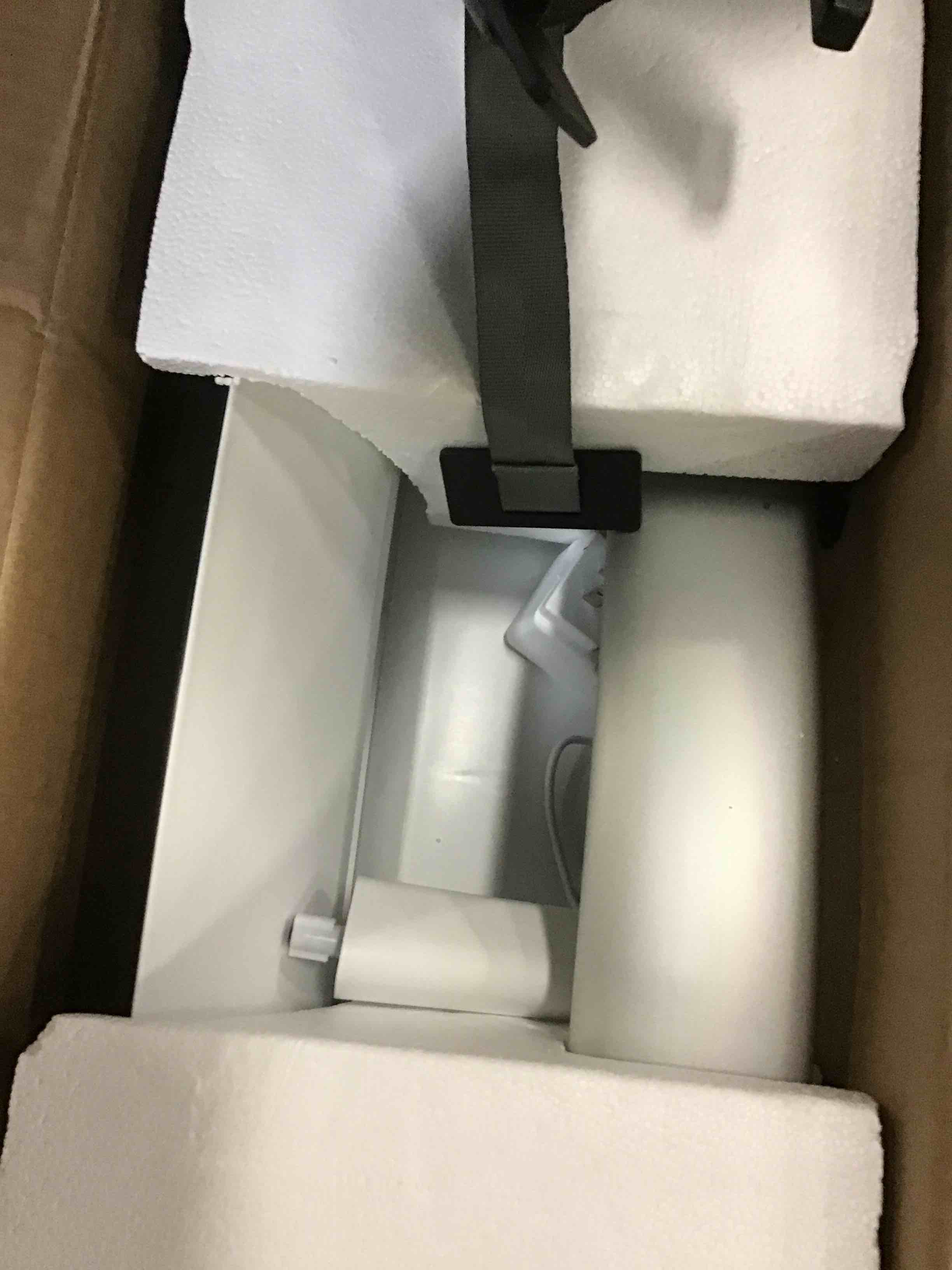 https://s3.amazonaws.com/lotting-images-prod/bidfta/RED5252107_1692187349800.jpeg