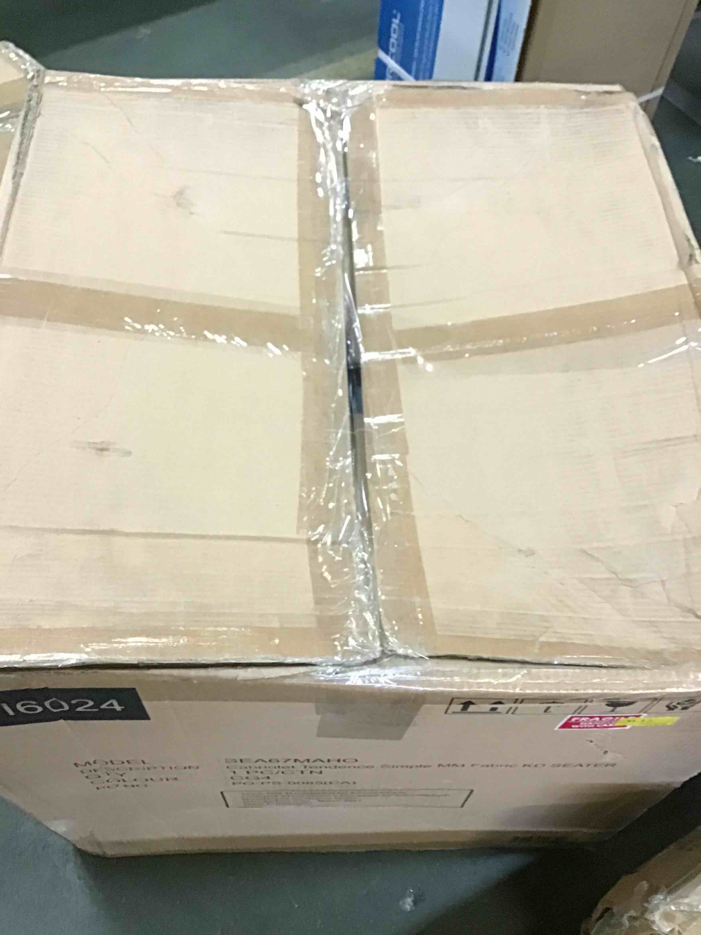 https://s3.amazonaws.com/lotting-images-prod/bidfta/RED5252317_1692274662763.jpeg