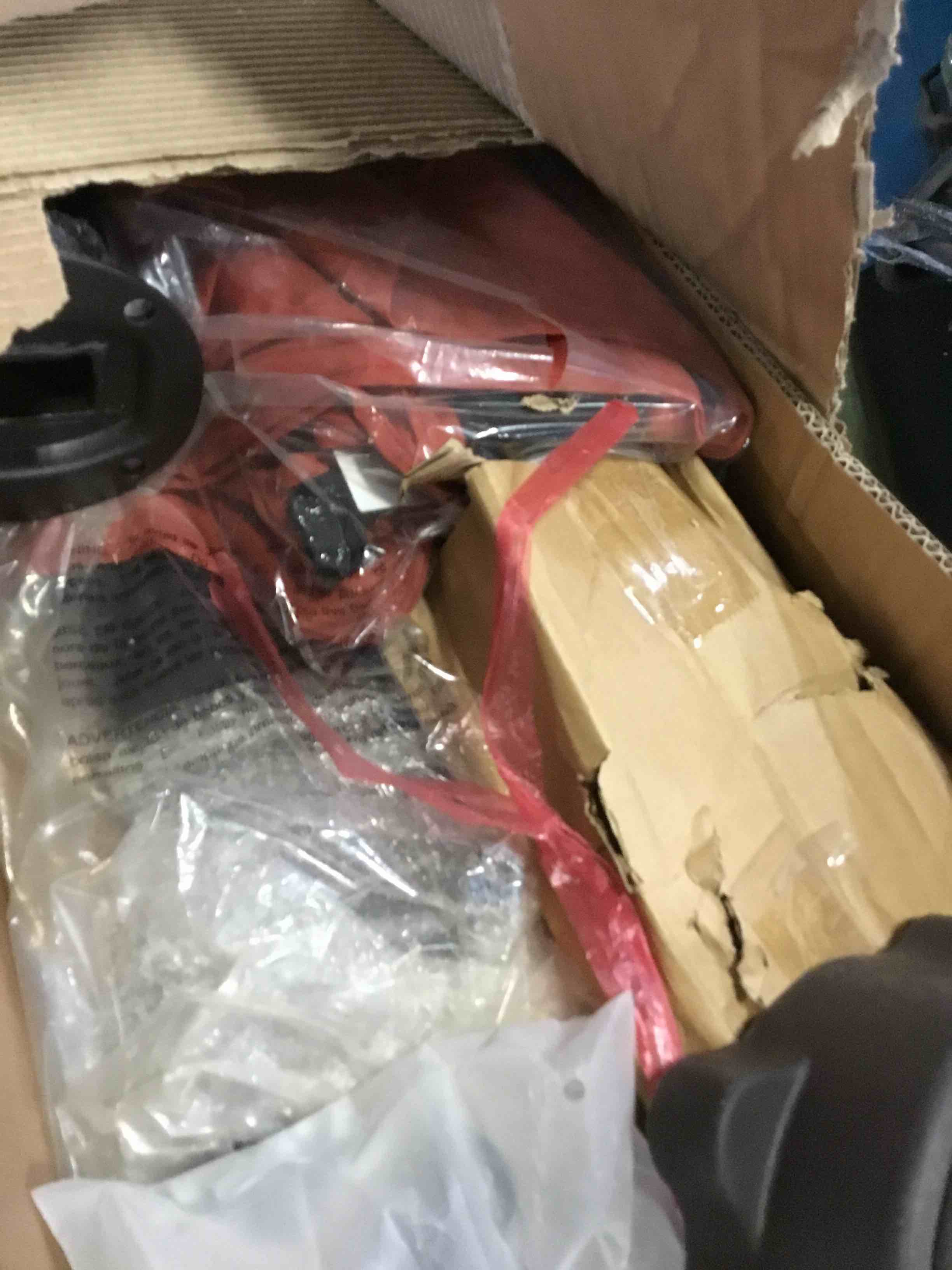 https://s3.amazonaws.com/lotting-images-prod/bidfta/RED5252729_1692621583018.jpeg
