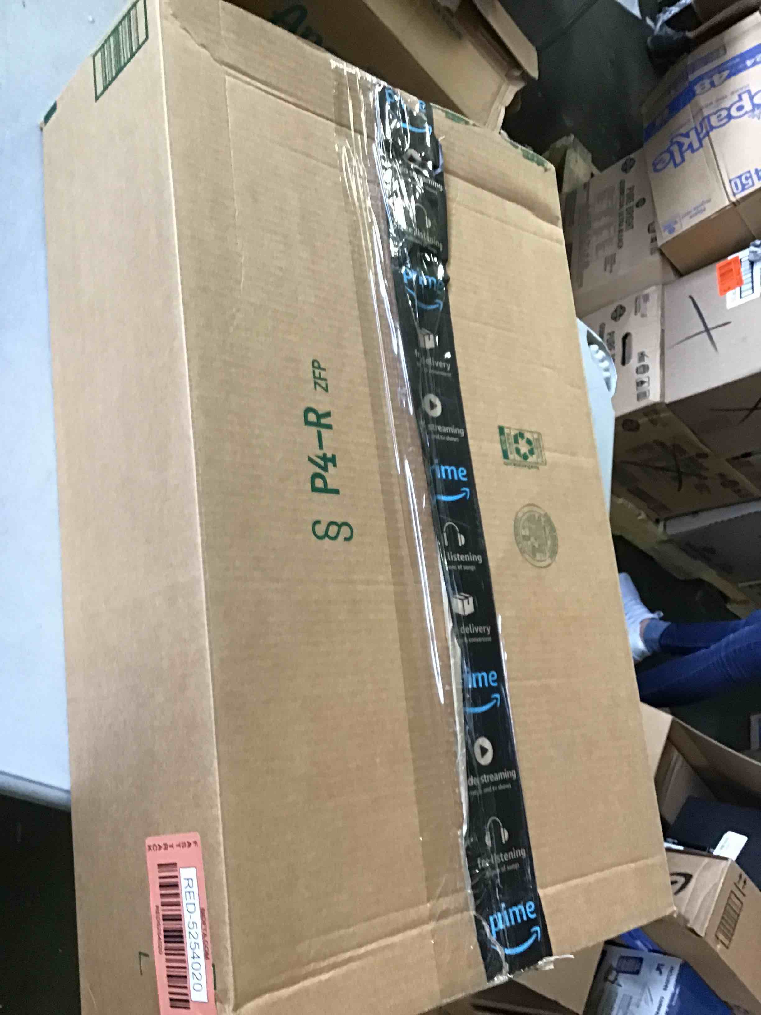 https://s3.amazonaws.com/lotting-images-prod/bidfta/RED5254020_1692625662668.jpeg