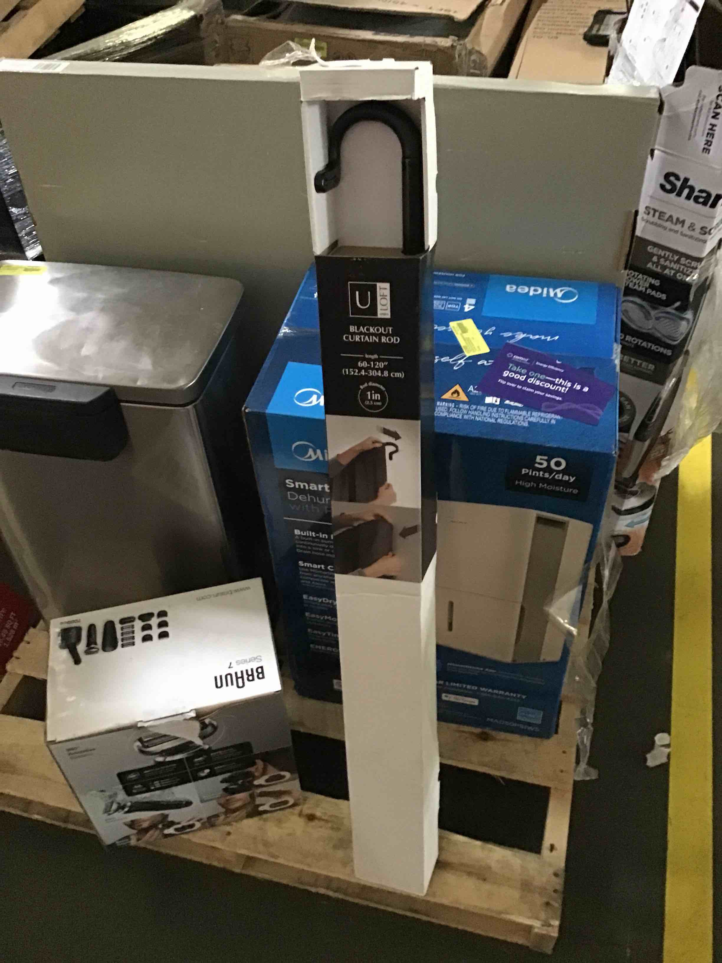 https://s3.amazonaws.com/lotting-images-prod/bidfta/RED5255402_1692278691468.jpeg