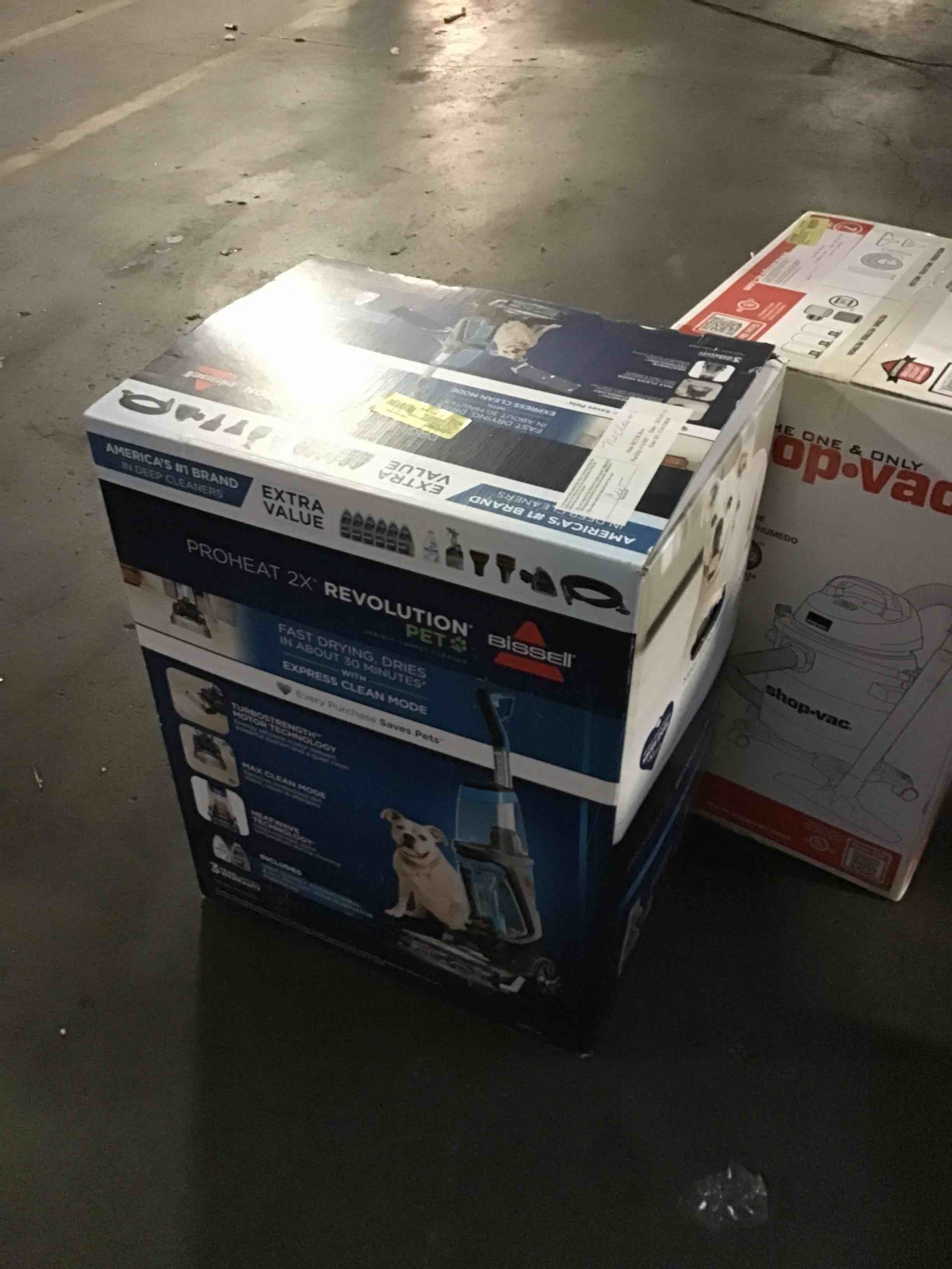 https://s3.amazonaws.com/lotting-images-prod/bidfta/RED5256427_1692963056050.jpeg