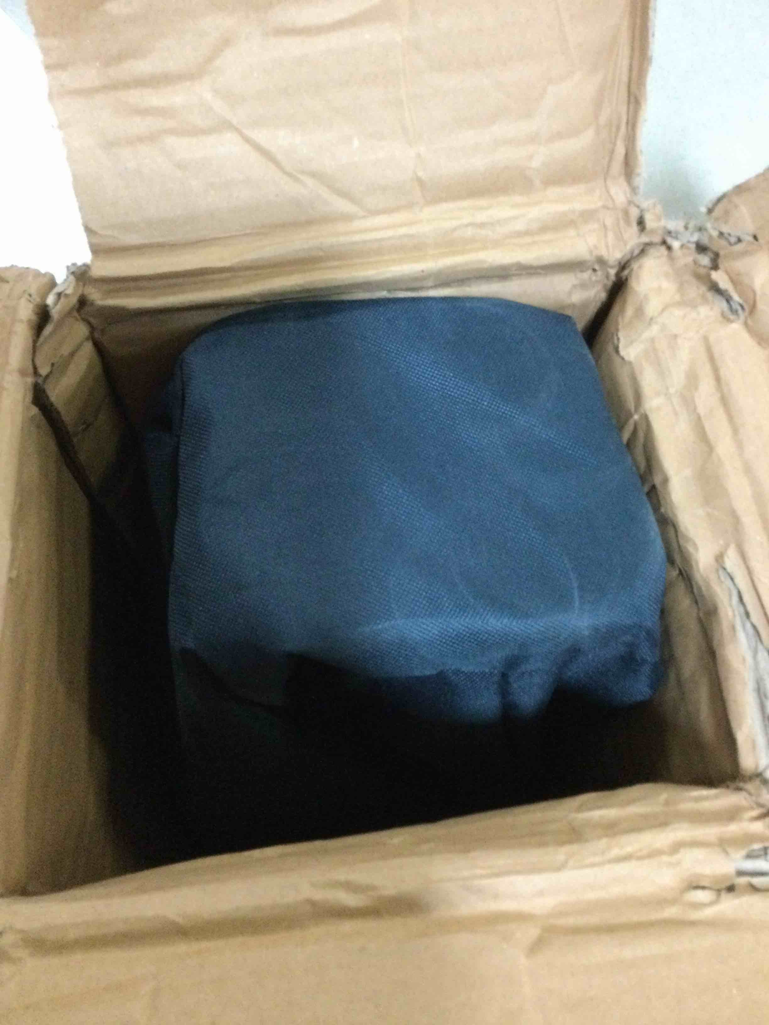 https://s3.amazonaws.com/lotting-images-prod/bidfta/RED5258186_1692104590549.jpeg