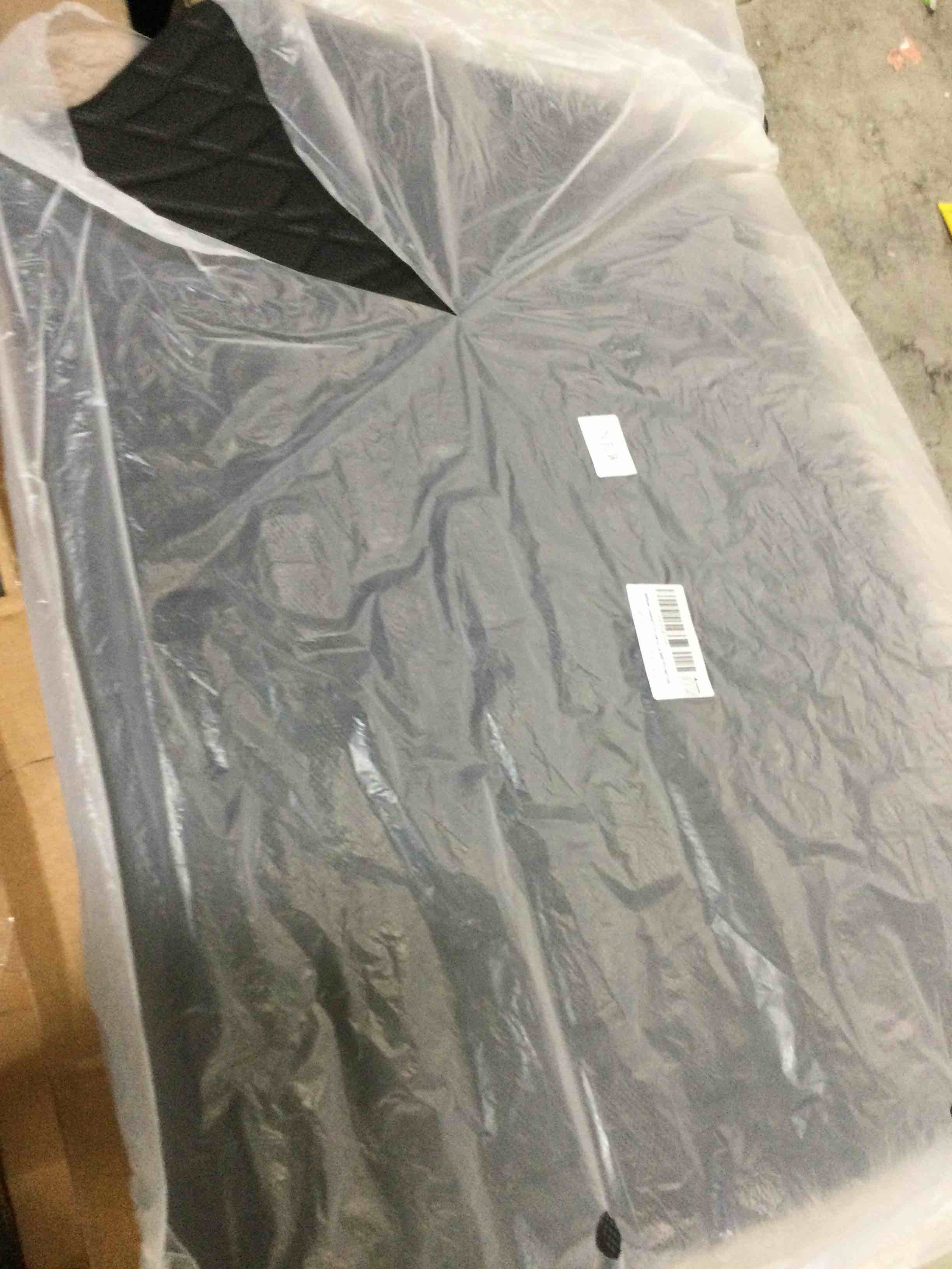 https://s3.amazonaws.com/lotting-images-prod/bidfta/RED5258192_1692105447128.jpeg
