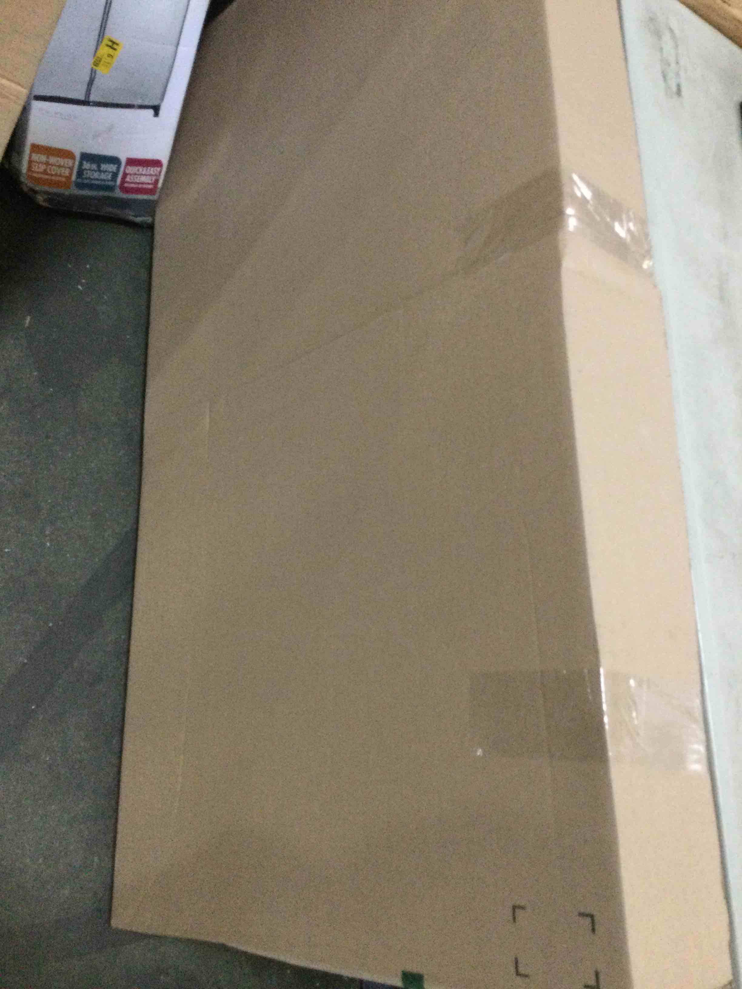https://s3.amazonaws.com/lotting-images-prod/bidfta/RED5258192_1692105490265.jpeg