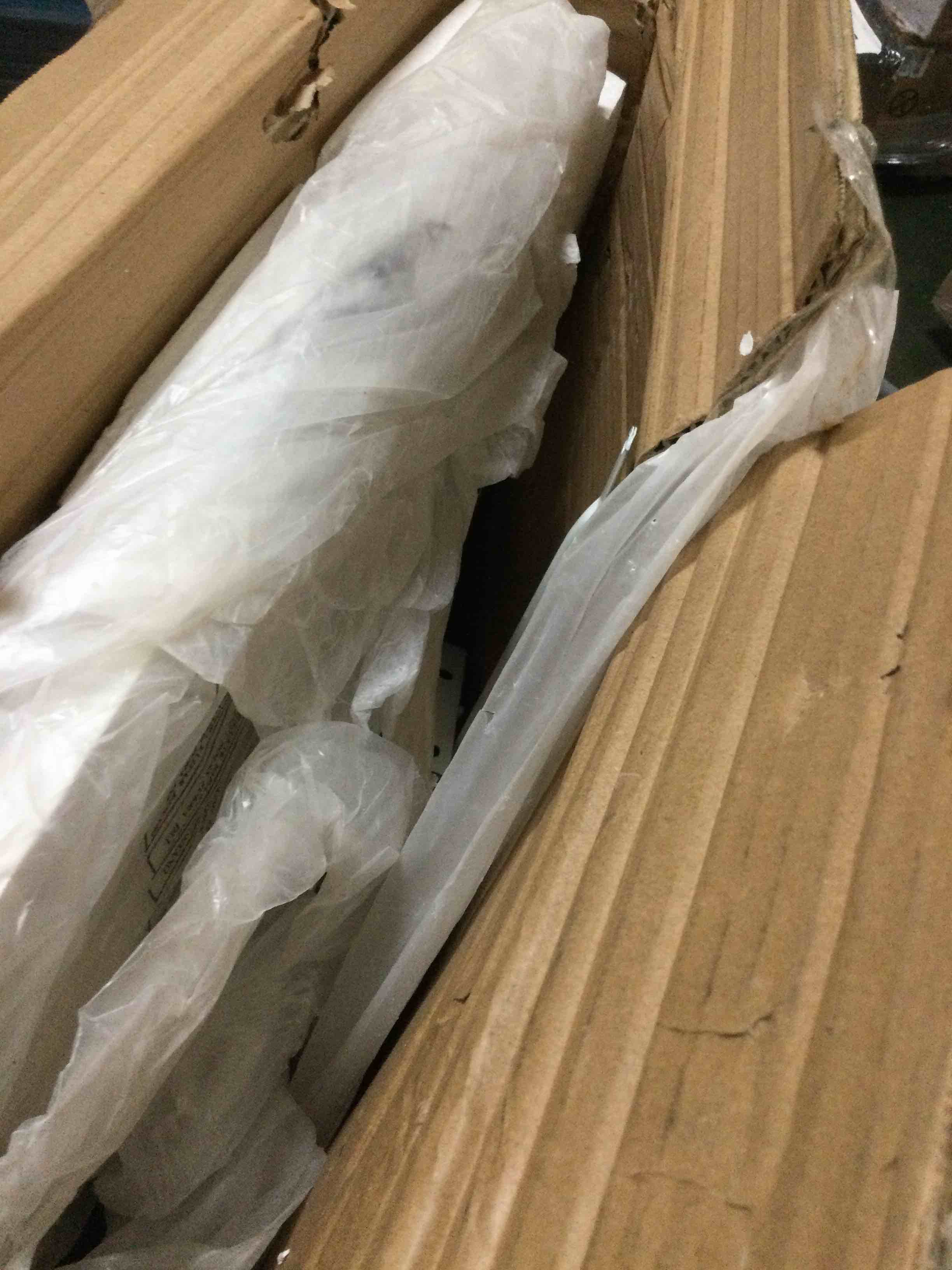 https://s3.amazonaws.com/lotting-images-prod/bidfta/RED5258237_1692114070428.jpeg