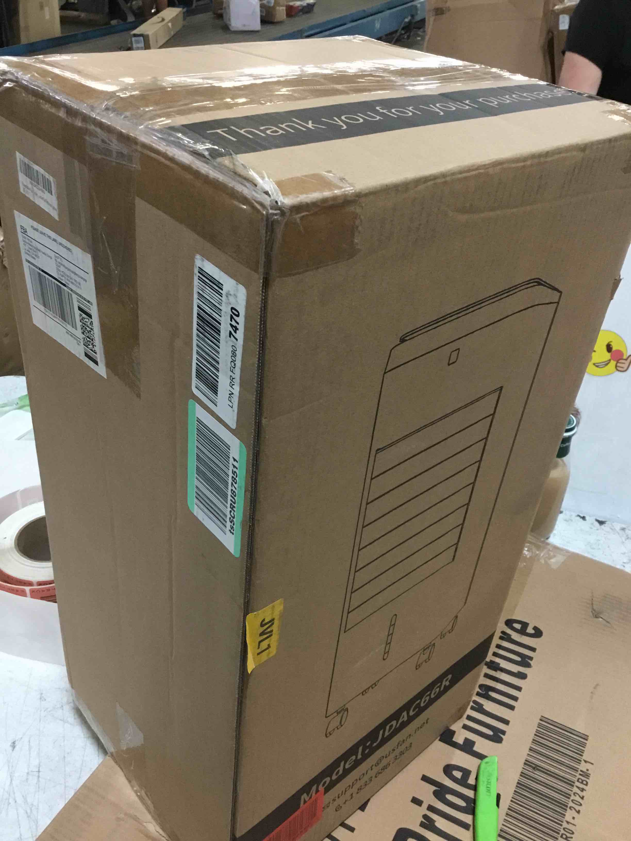 https://s3.amazonaws.com/lotting-images-prod/bidfta/RED5258342_1692187293717.jpeg