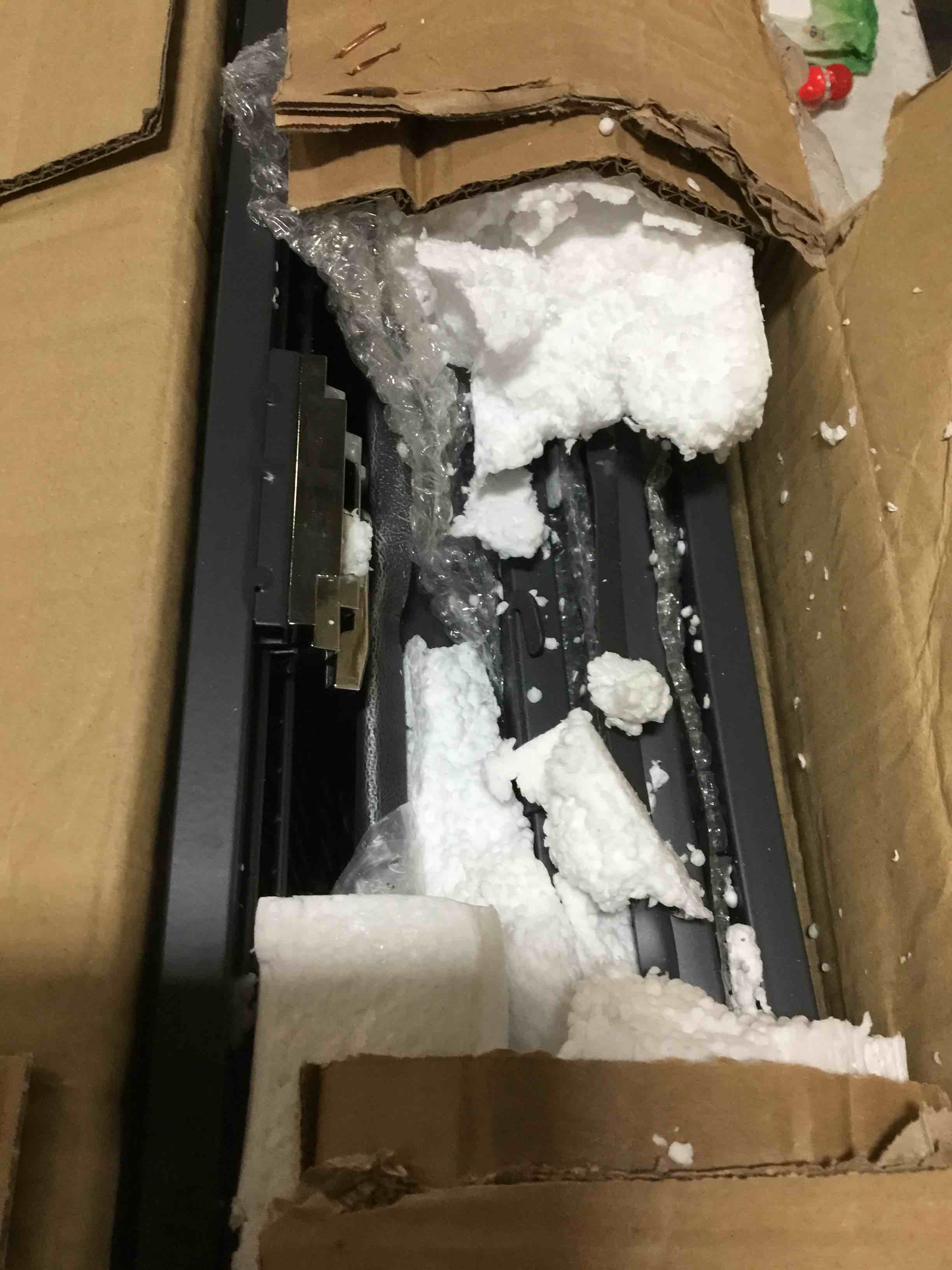 https://s3.amazonaws.com/lotting-images-prod/bidfta/RED5258348_1692188051838.jpeg