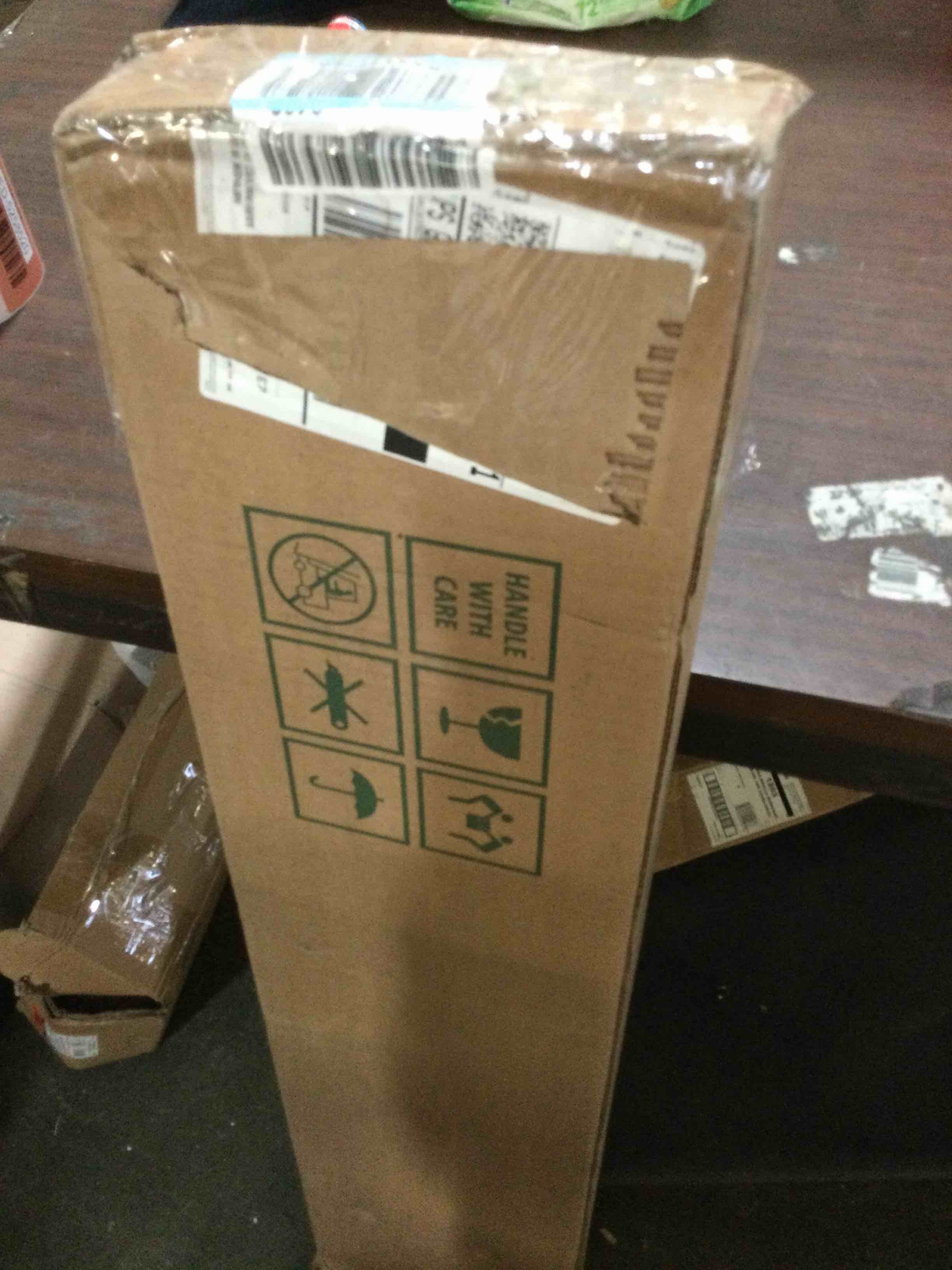 https://s3.amazonaws.com/lotting-images-prod/bidfta/RED5258520_1692273547944.jpeg