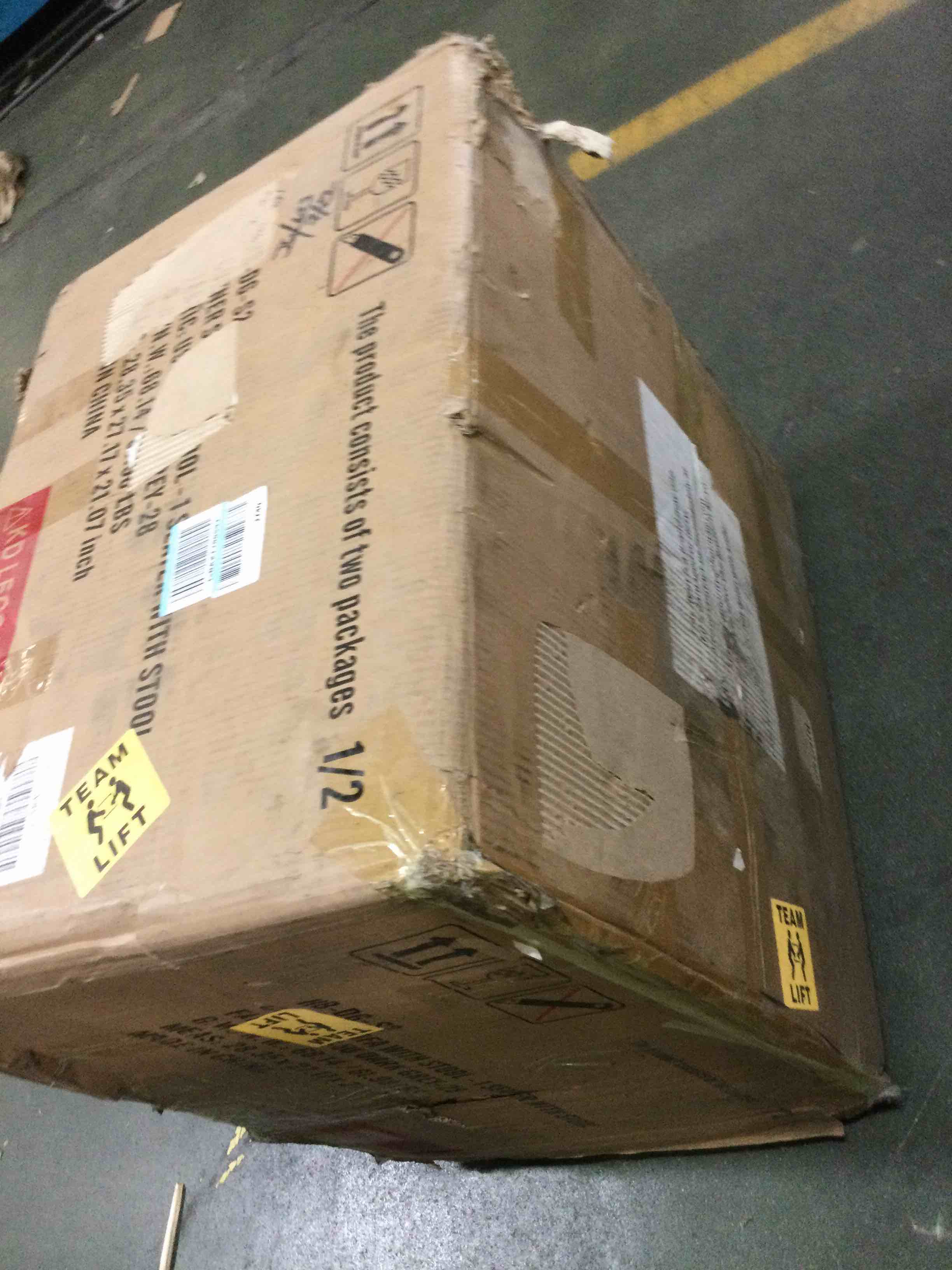 https://s3.amazonaws.com/lotting-images-prod/bidfta/RED5258760_1692370803562.jpeg