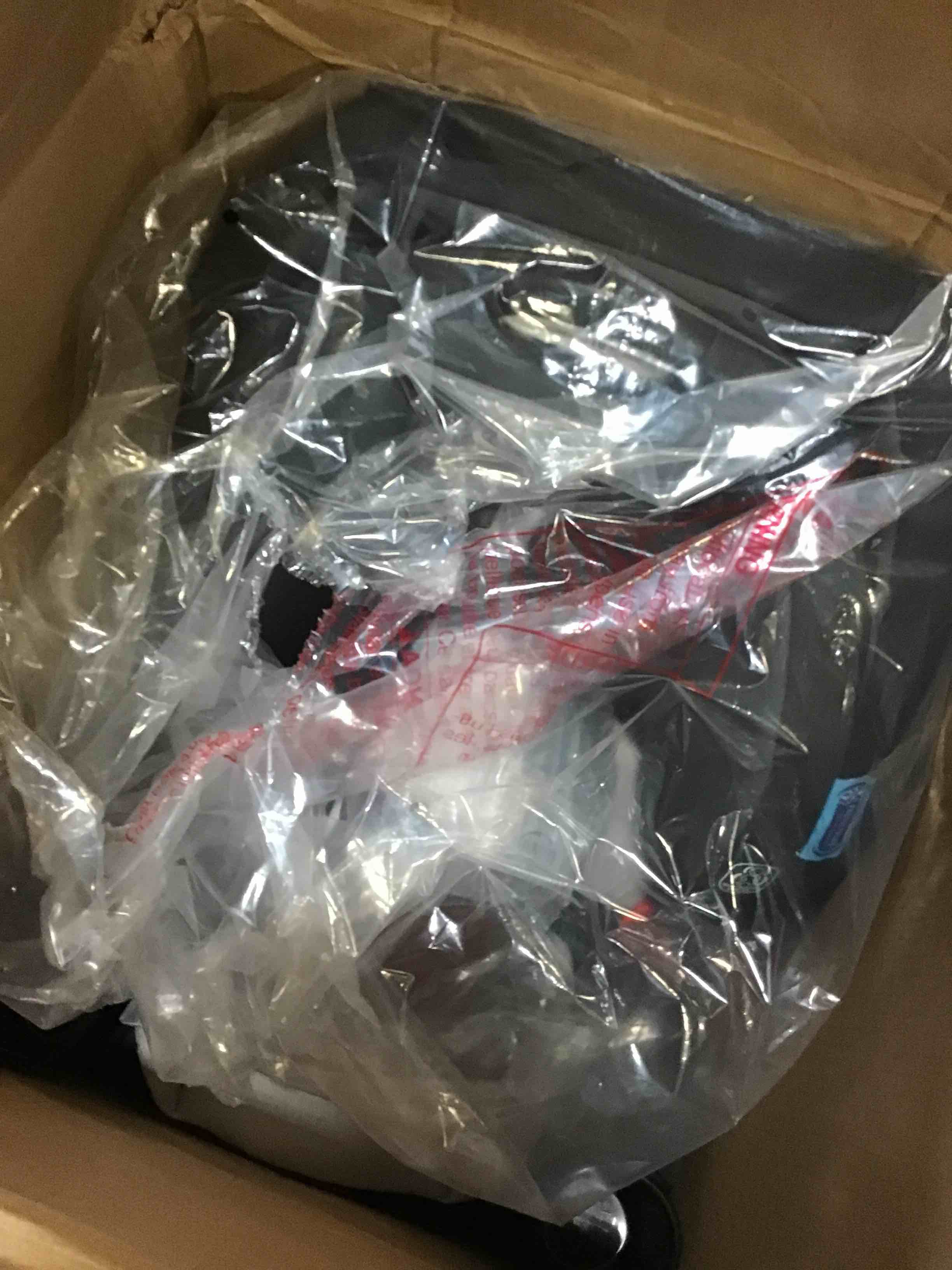 https://s3.amazonaws.com/lotting-images-prod/bidfta/RED5259080_1692646134127.jpeg