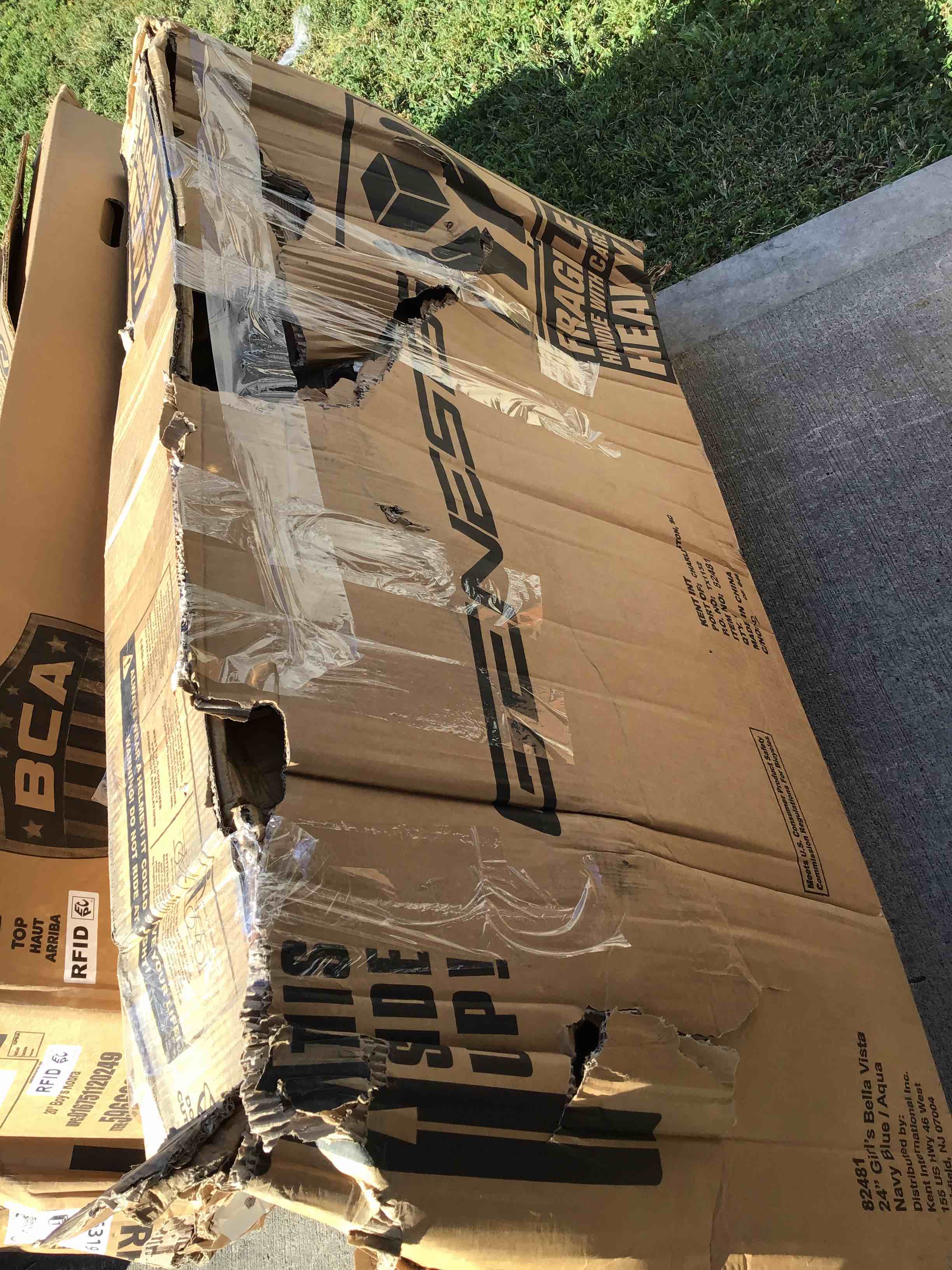 https://s3.amazonaws.com/lotting-images-prod/bidfta/RED5260722_1693402917574.jpeg
