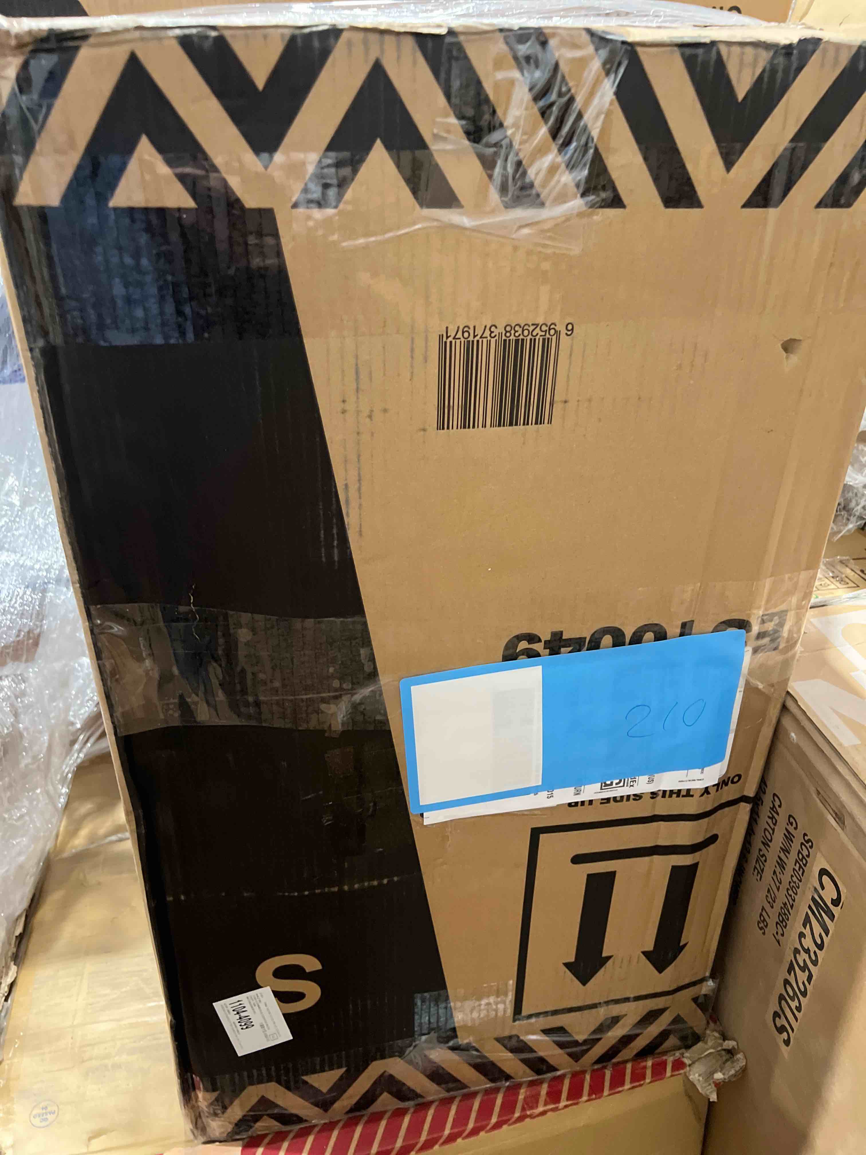 https://s3.amazonaws.com/lotting-images-prod/bidfta/RED5261924_1701707800865.jpeg