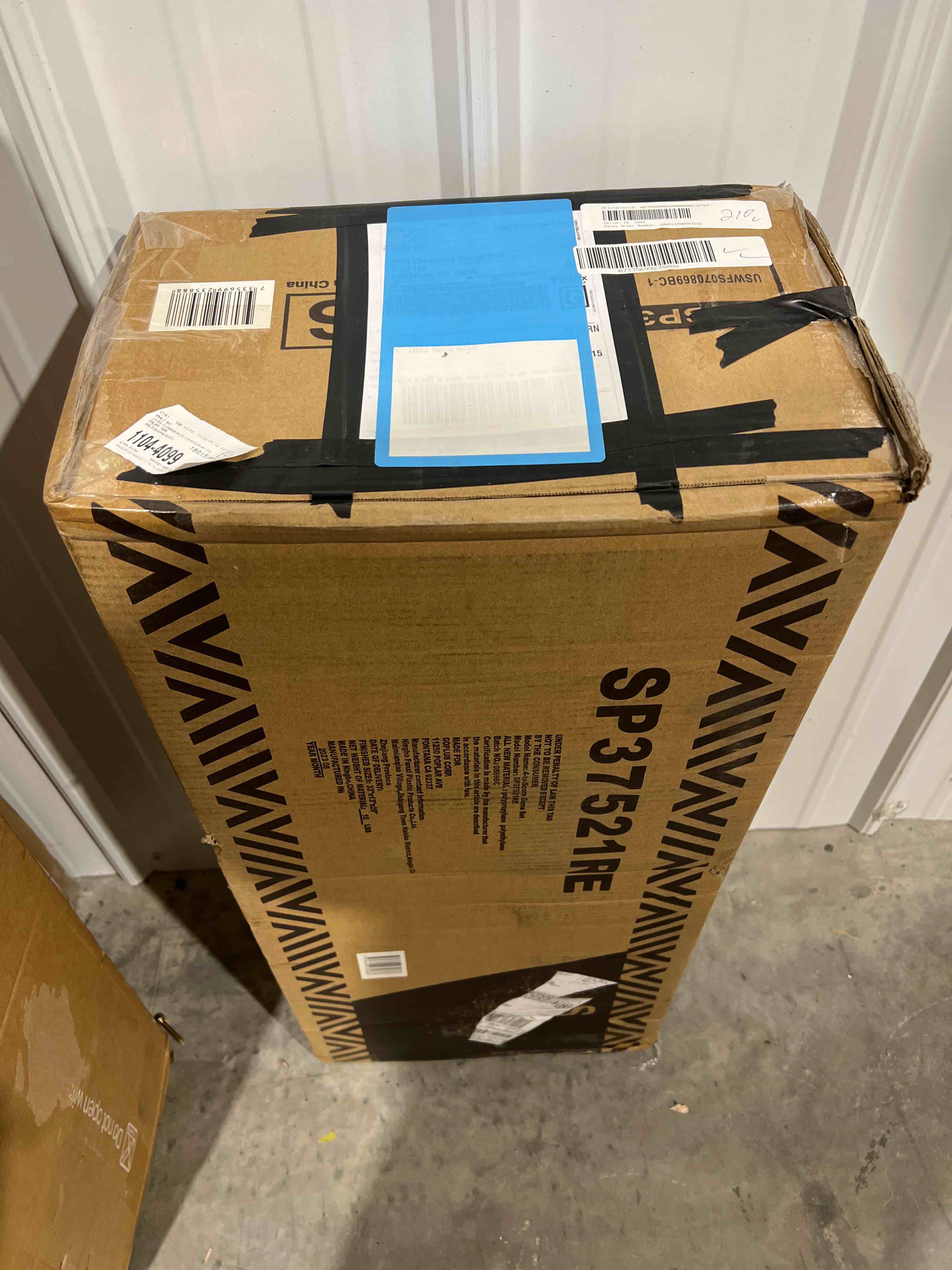 https://s3.amazonaws.com/lotting-images-prod/bidfta/RED5261925_1701709075885.jpeg