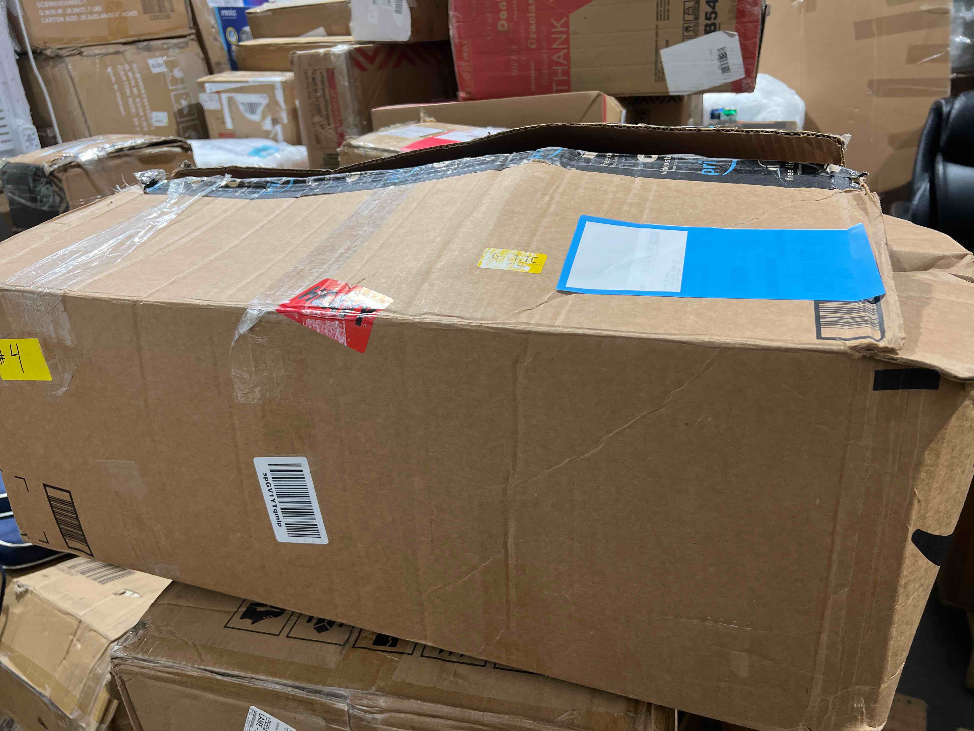https://s3.amazonaws.com/lotting-images-prod/bidfta/RED5261927_1701710110568.jpeg