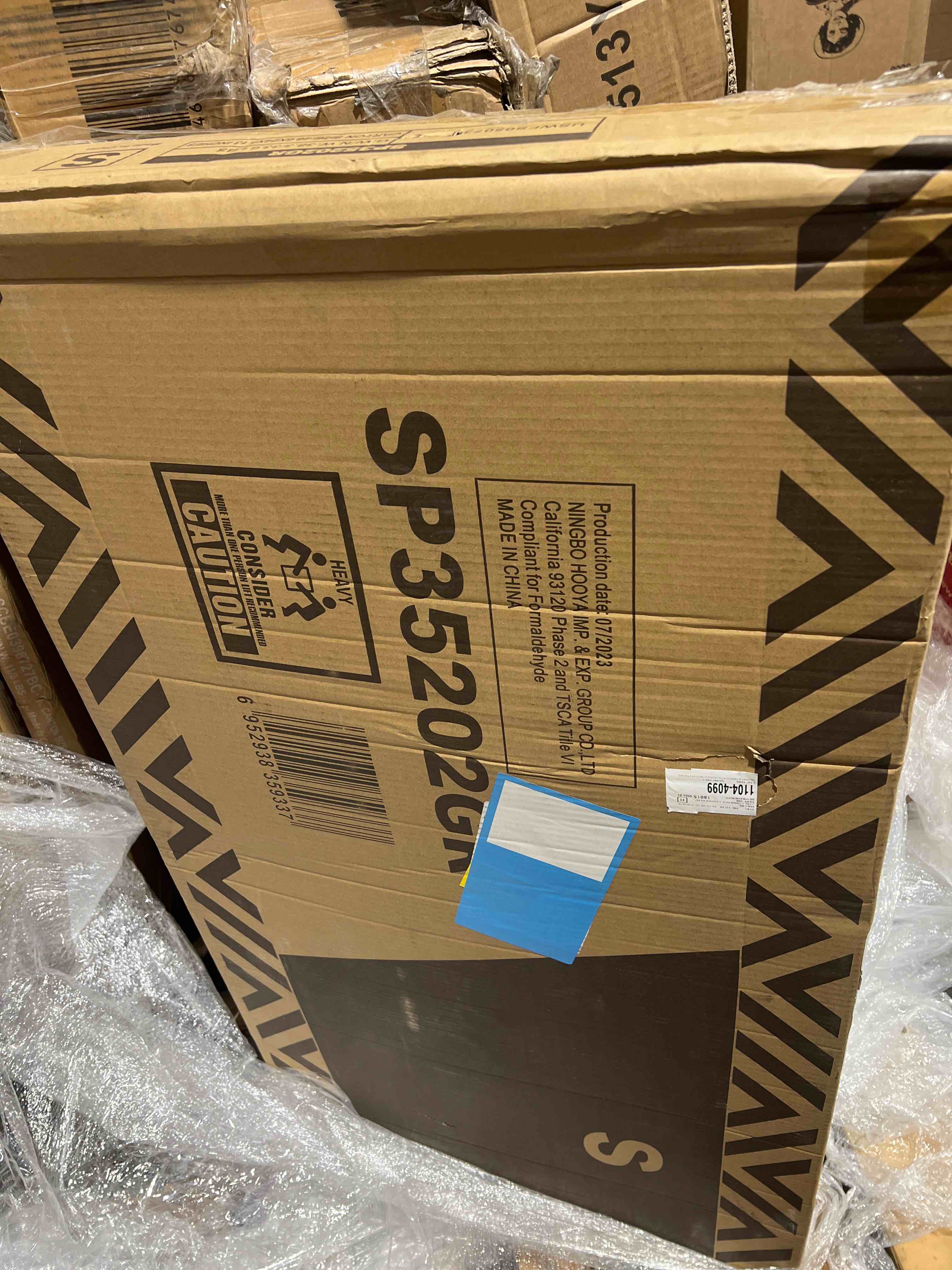 https://s3.amazonaws.com/lotting-images-prod/bidfta/RED5261935_1701727452025.jpeg