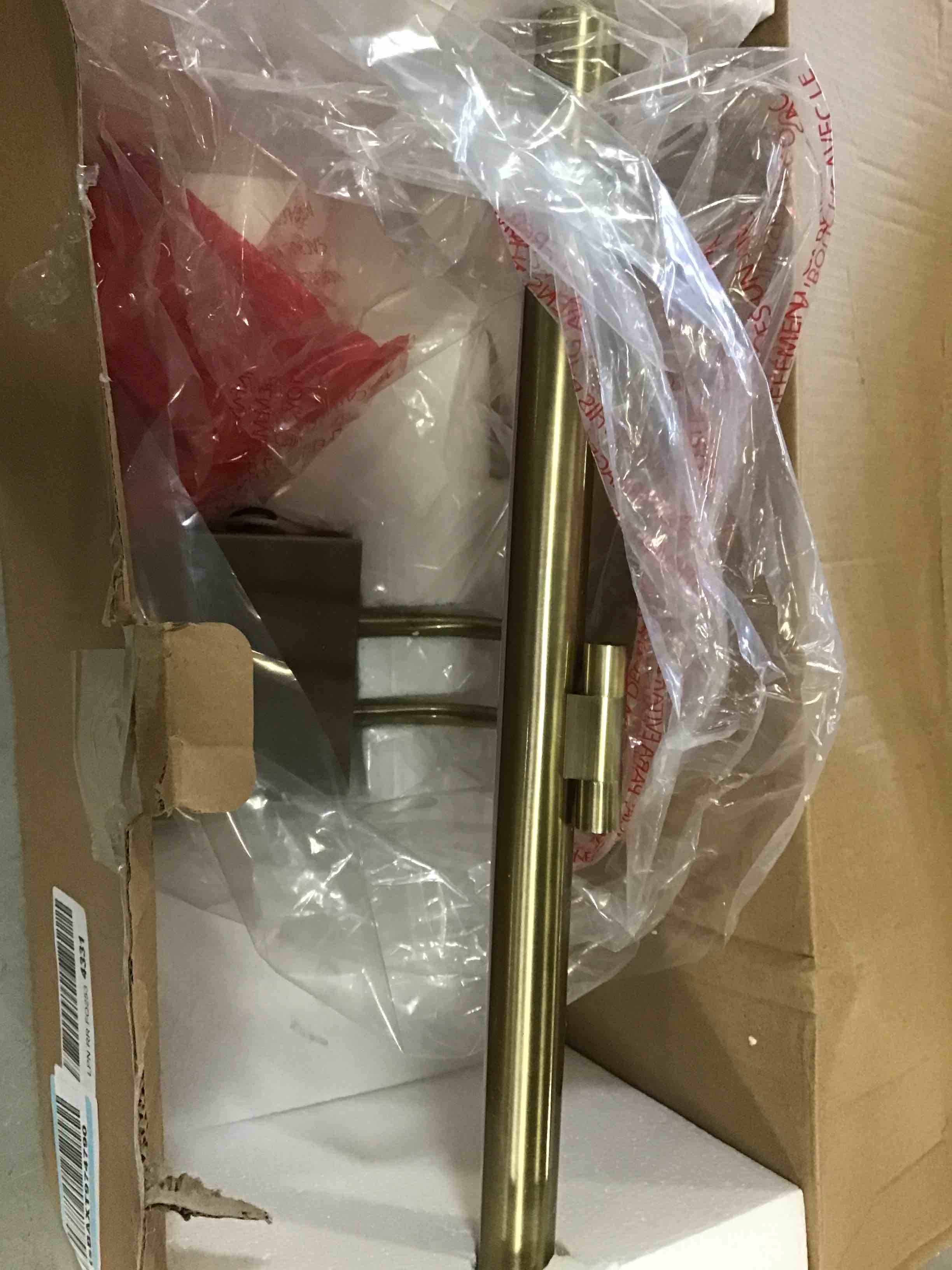 https://s3.amazonaws.com/lotting-images-prod/bidfta/RED5264111_1694787904598.jpeg