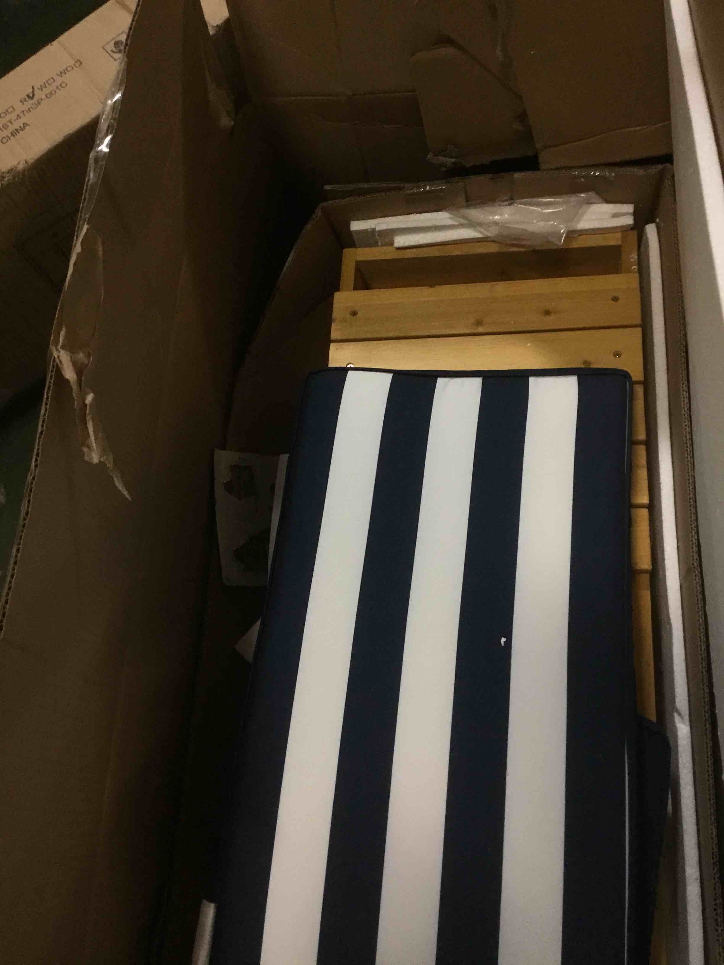 https://s3.amazonaws.com/lotting-images-prod/bidfta/RED5264278_1694863349666.jpeg