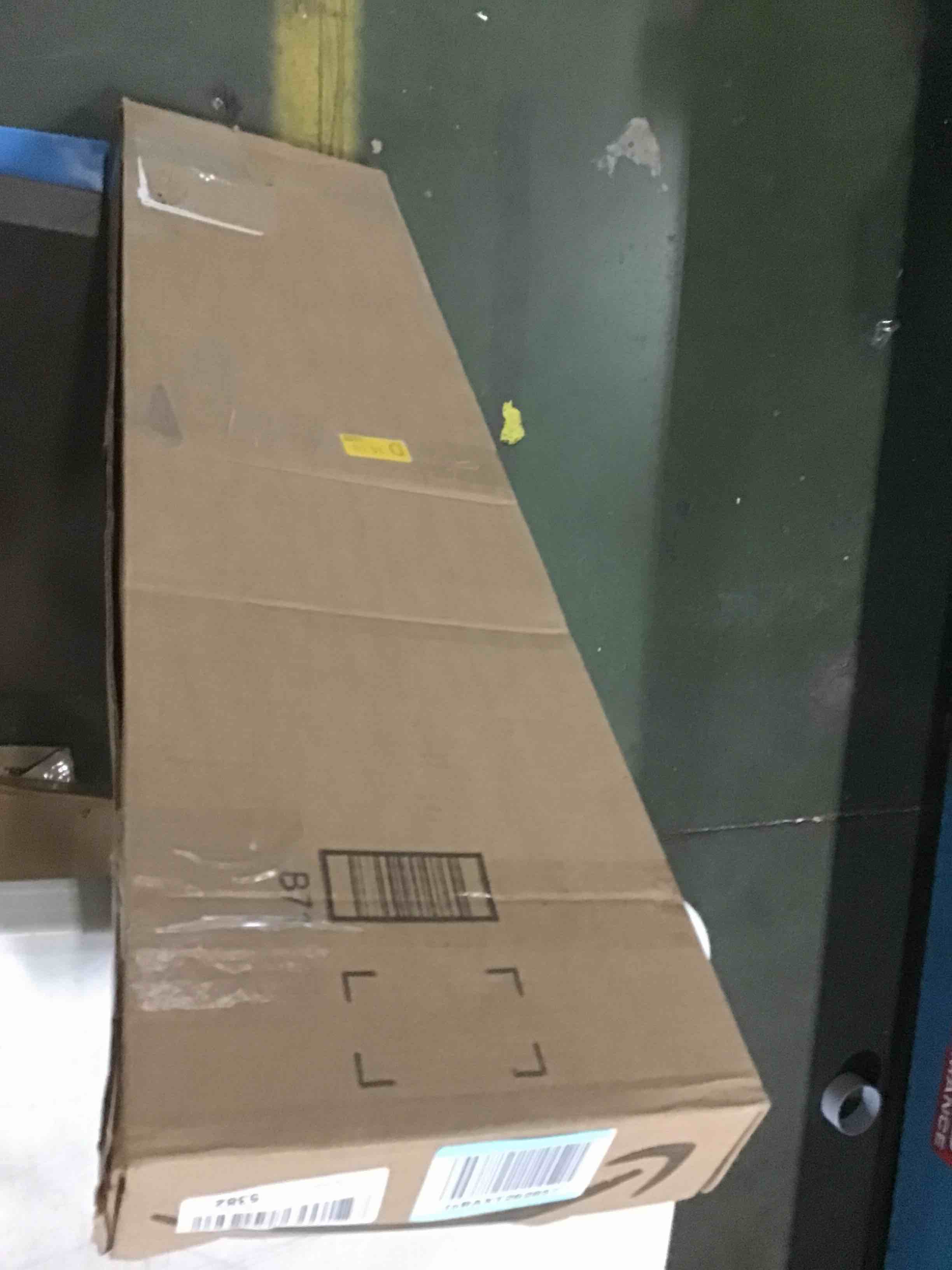 https://s3.amazonaws.com/lotting-images-prod/bidfta/RED5264462_1695037275795.jpeg