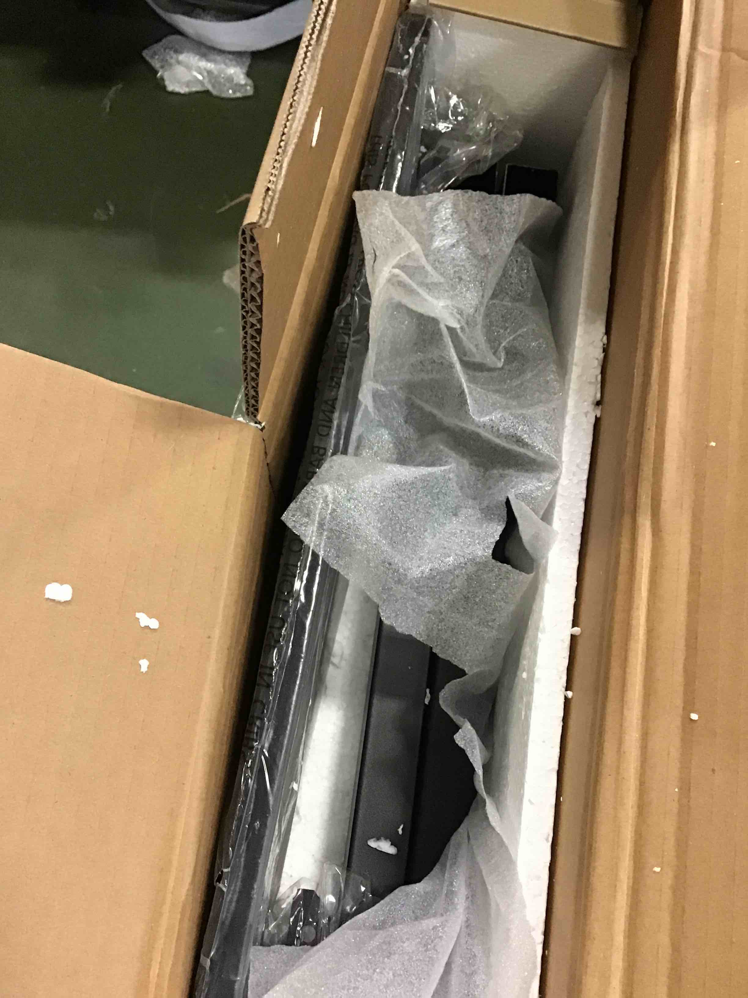 https://s3.amazonaws.com/lotting-images-prod/bidfta/RED5264662_1695067103199.jpeg