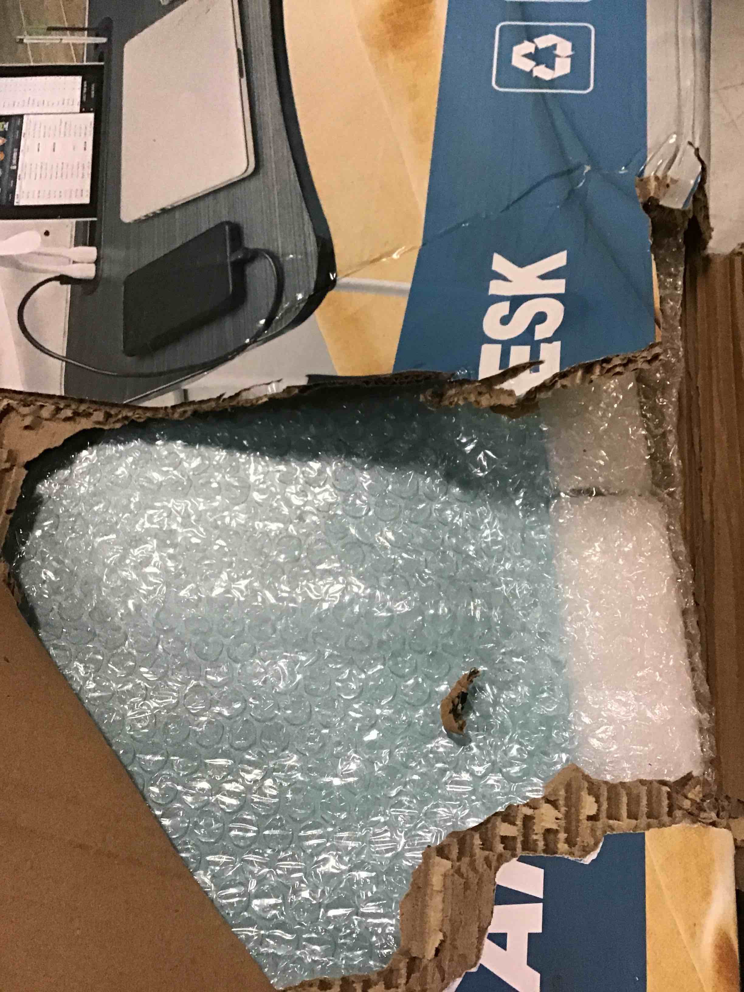 https://s3.amazonaws.com/lotting-images-prod/bidfta/RED5264669_1695068142020.jpeg