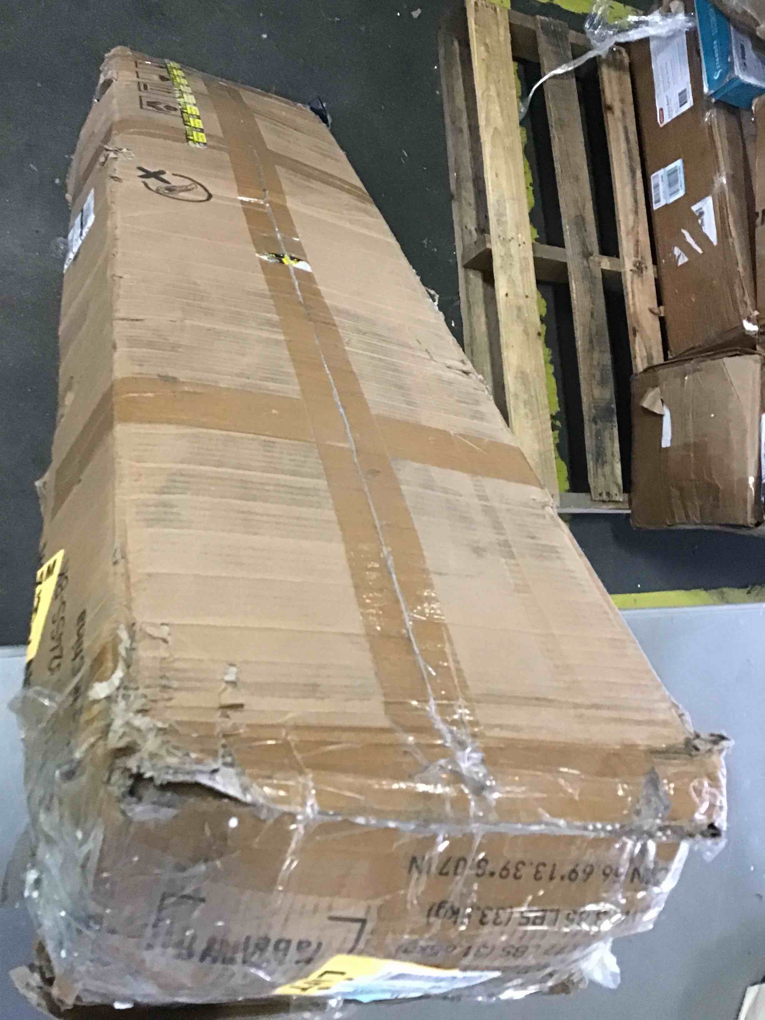 https://s3.amazonaws.com/lotting-images-prod/bidfta/RED5265278_1695307058727.jpeg